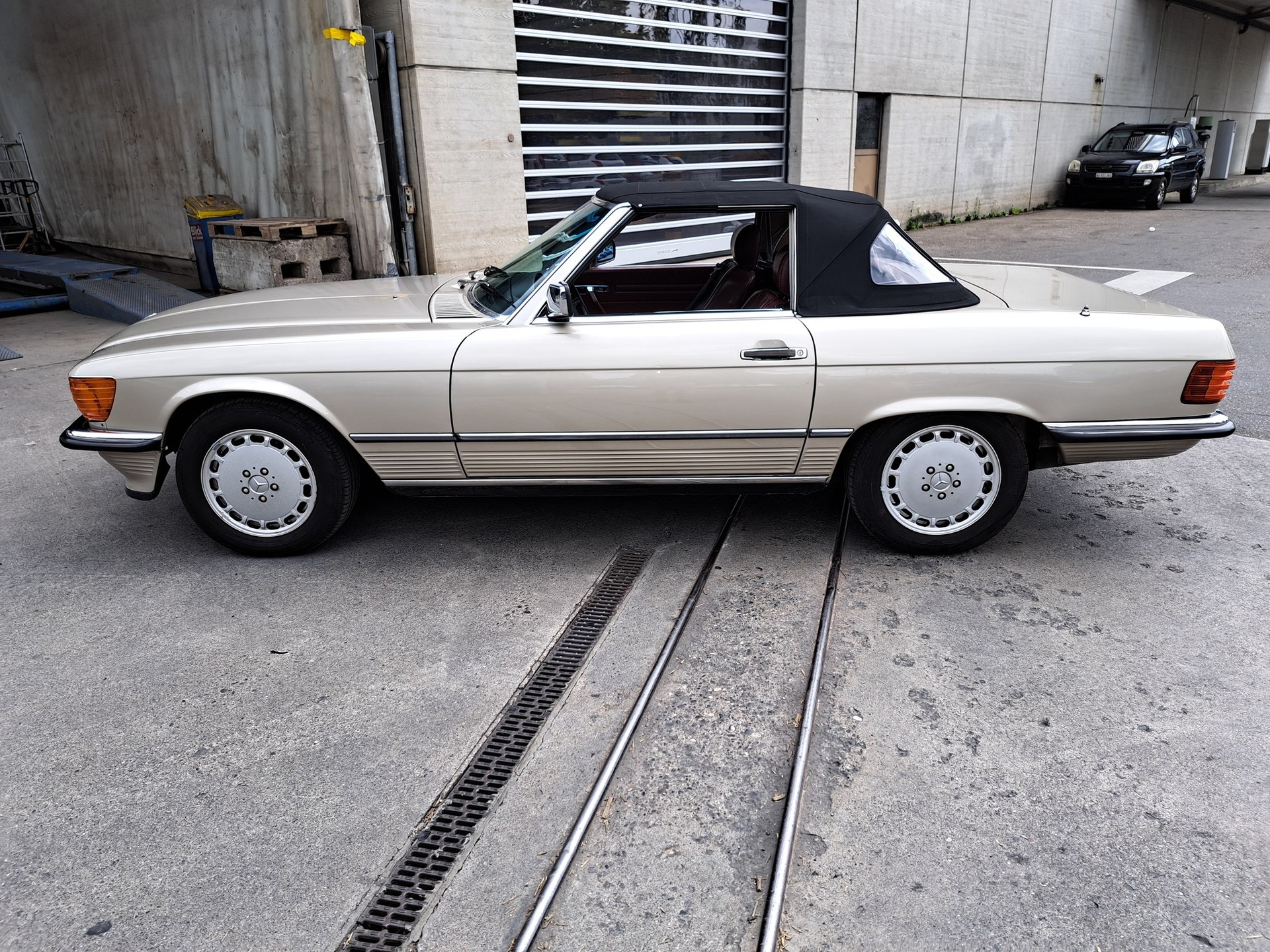 MERCEDES-BENZ 420 SL Automatic-image-3