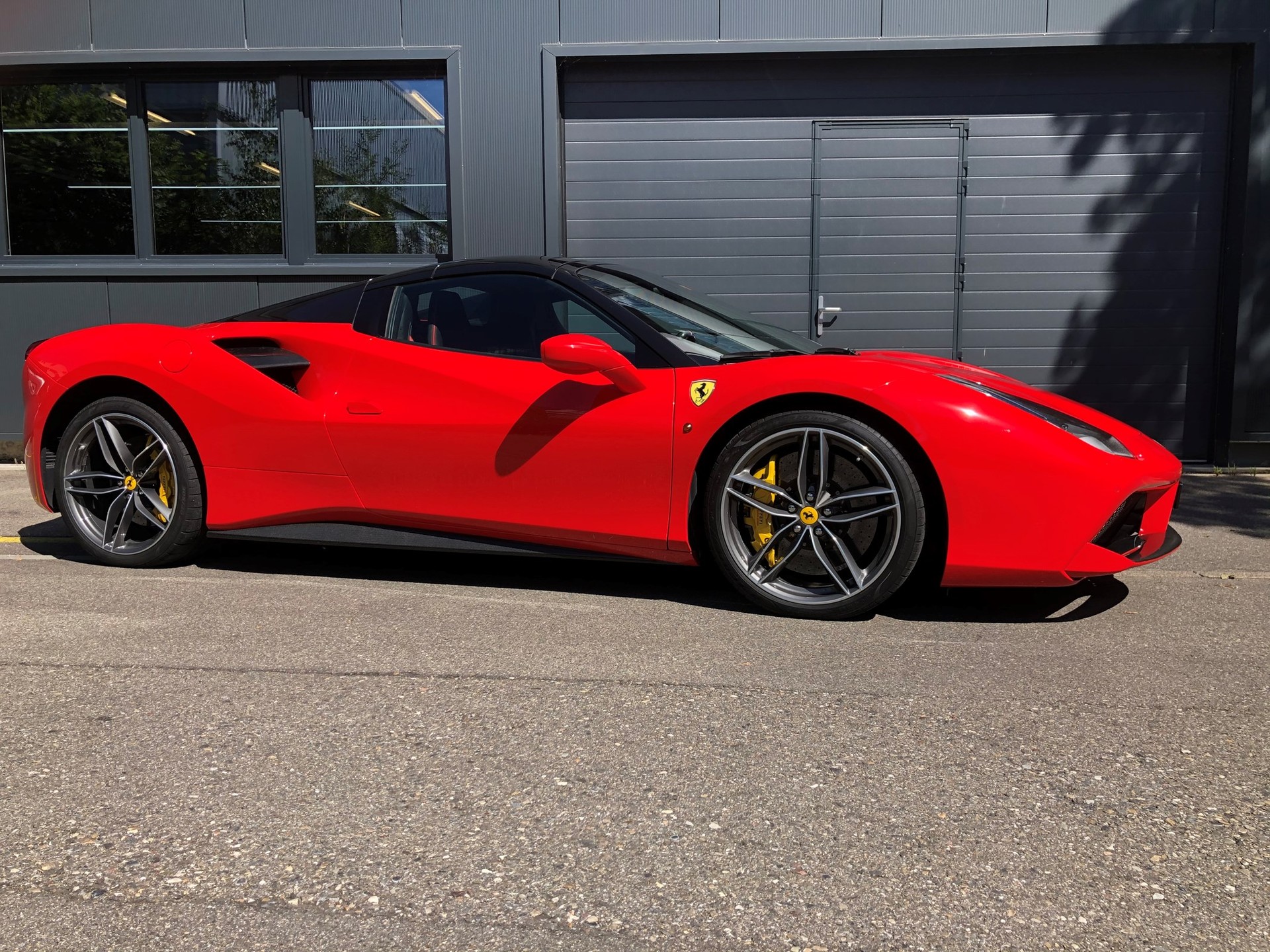 FERRARI 488 Spider 3.9 V8-image-21