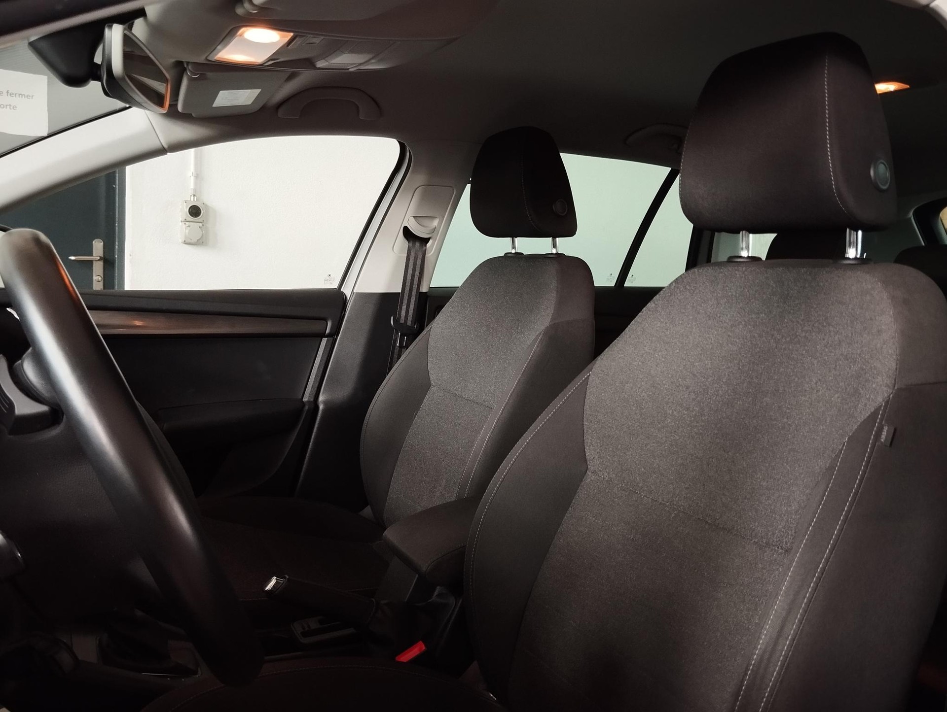 SKODA Octavia Combi 2.0 TSI Soleil 4x4 DSG-image-12