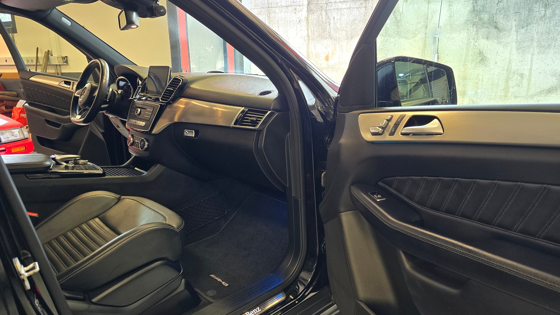 MERCEDES-BENZ GLE 350 d Executive 4Matic 9G-Tronic-image-22