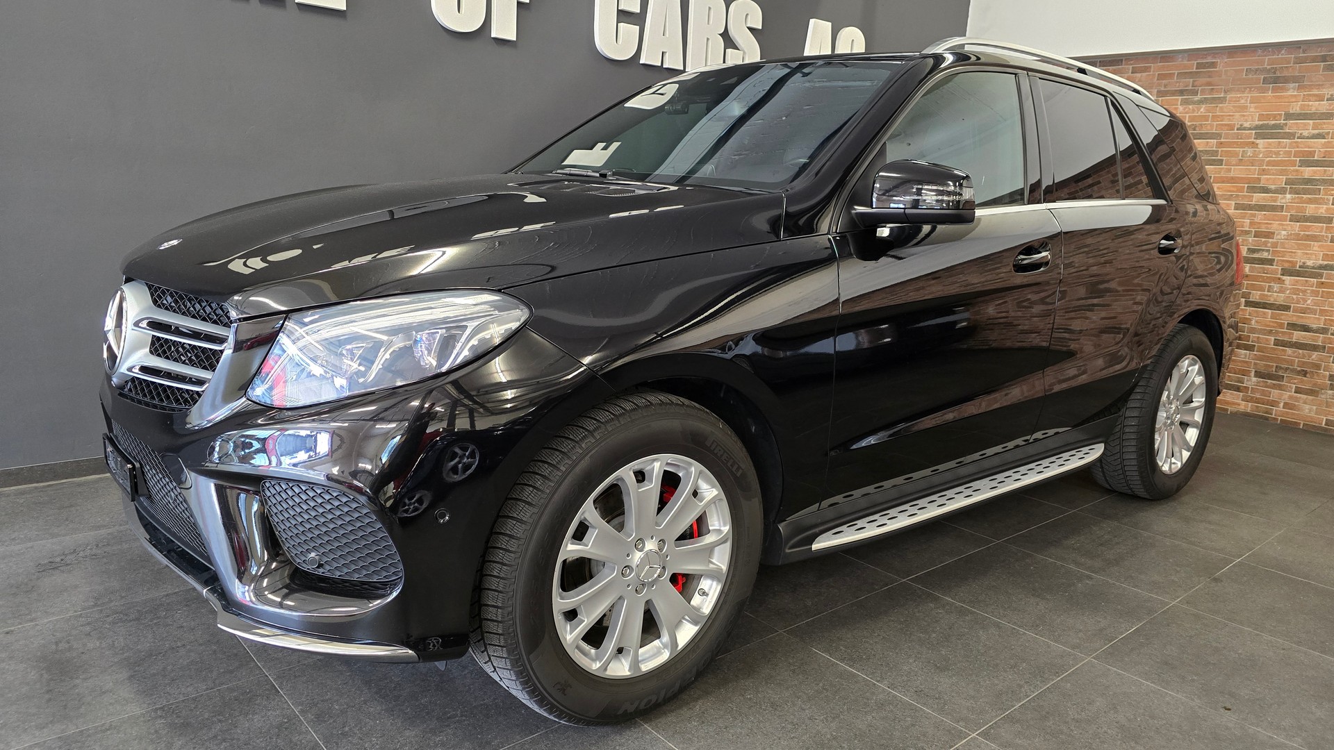 MERCEDES-BENZ GLE 350 d Executive 4Matic 9G-Tronic-showroom-element-1