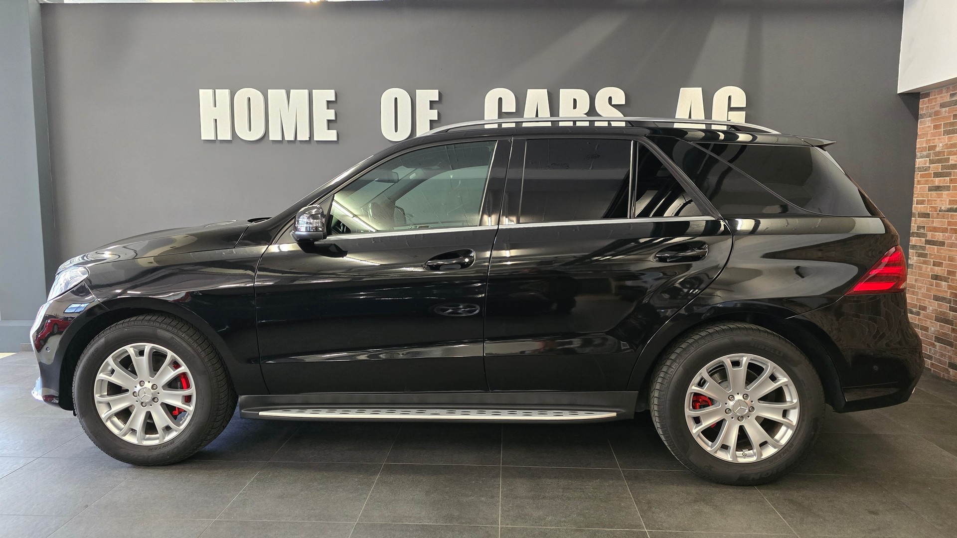 MERCEDES-BENZ GLE 350 d Executive 4Matic 9G-Tronic-showroom-element-3