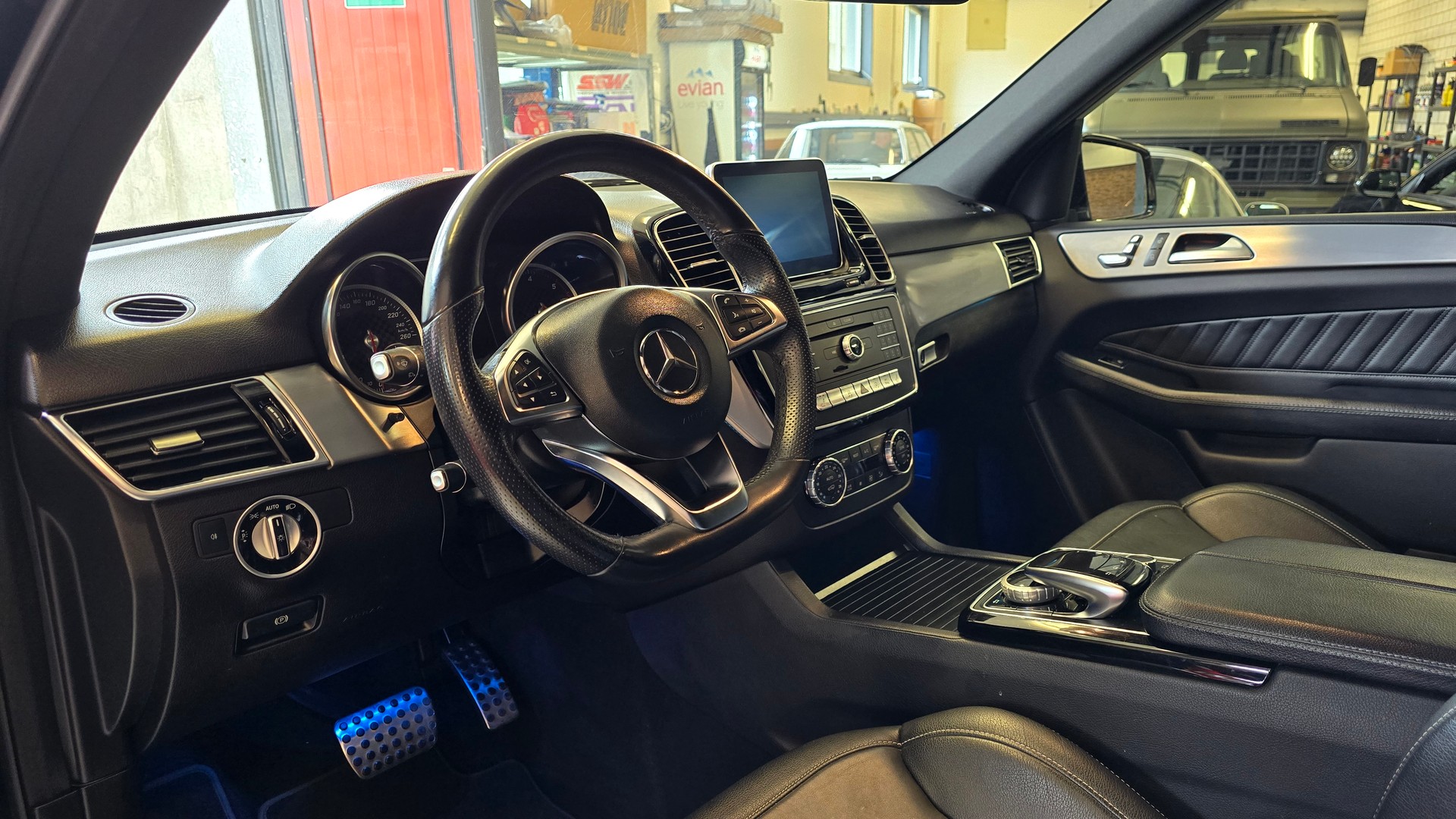 MERCEDES-BENZ GLE 350 d Executive 4Matic 9G-Tronic-image-19