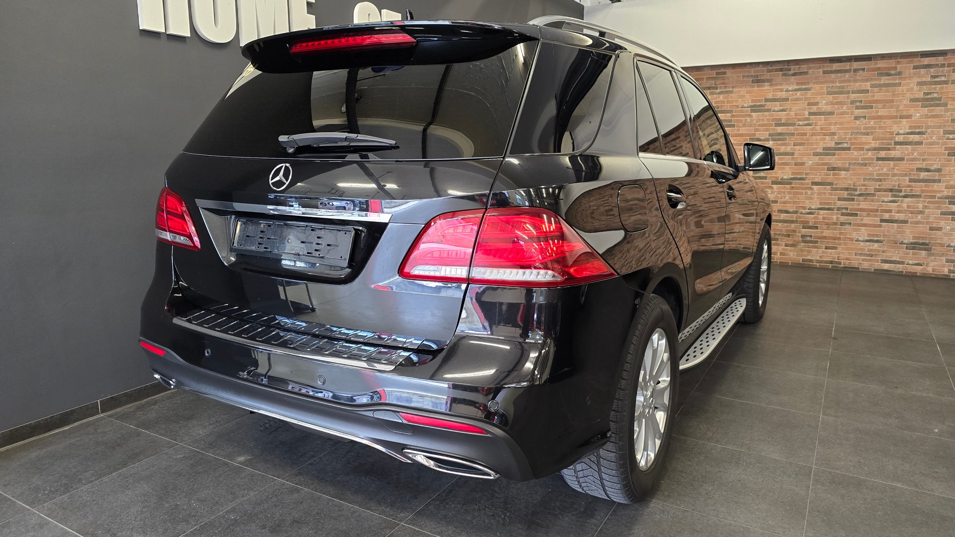 MERCEDES-BENZ GLE 350 d Executive 4Matic 9G-Tronic-image-8