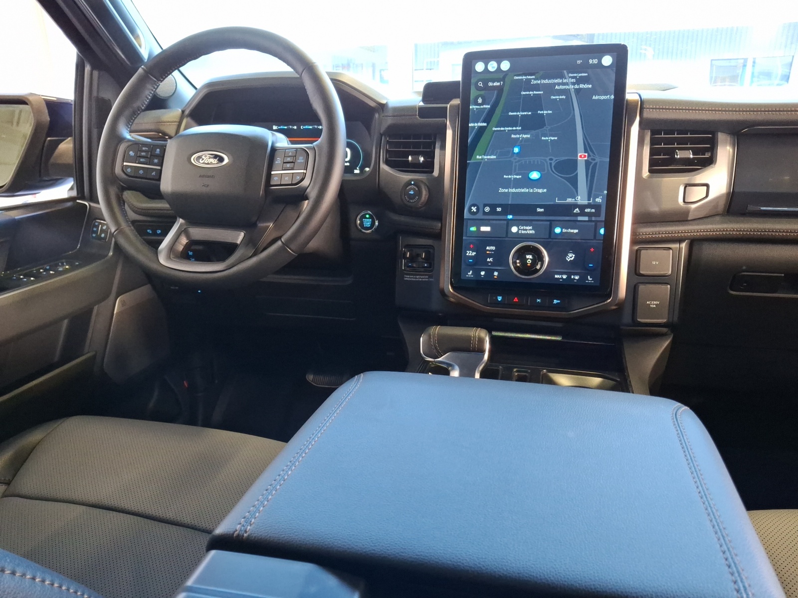 FORD F-150 Lightning 98 kWh Lariat Launch Edition-image-8