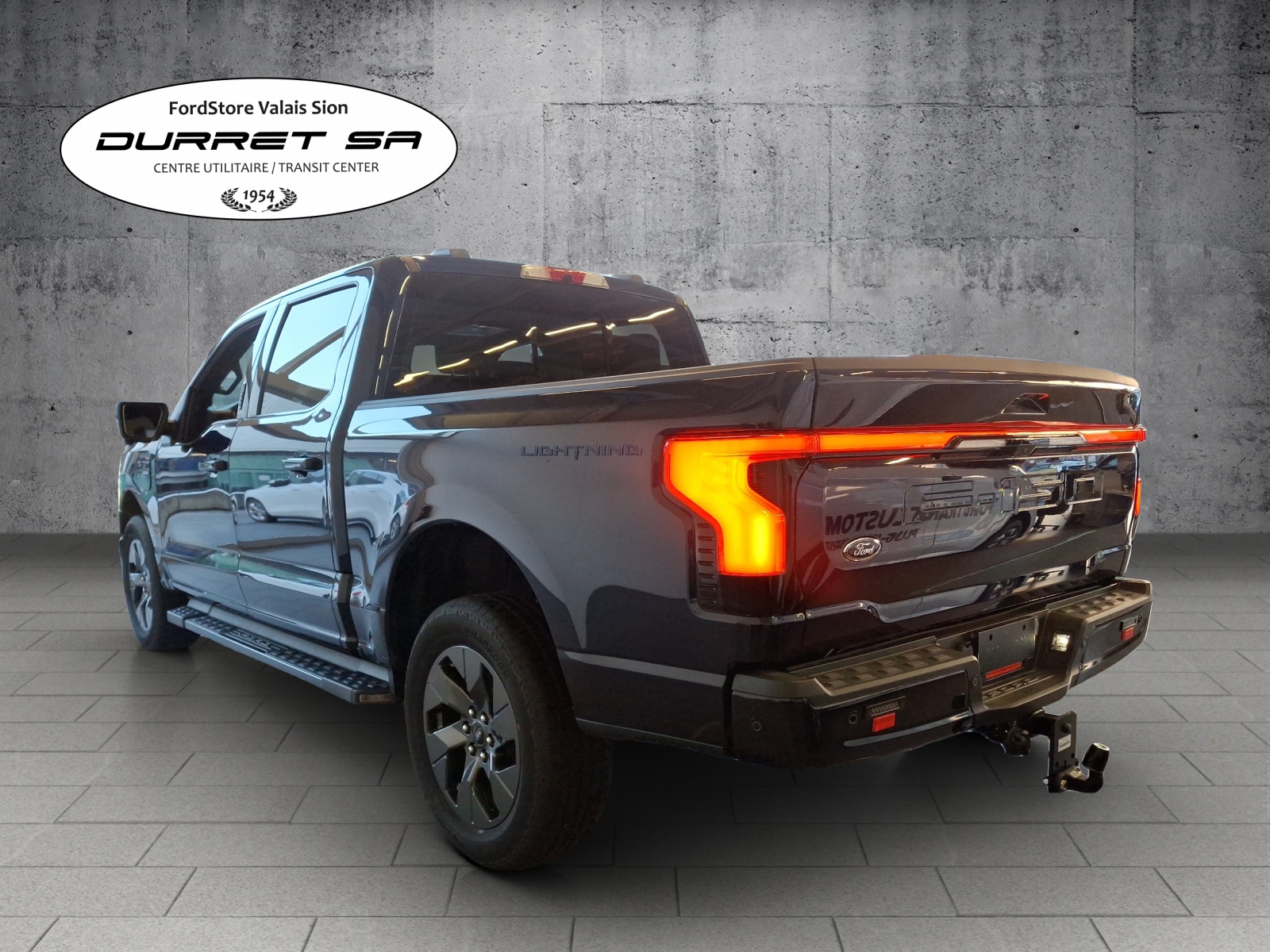 FORD F-150 Lightning 98 kWh Lariat Launch Edition-image-1
