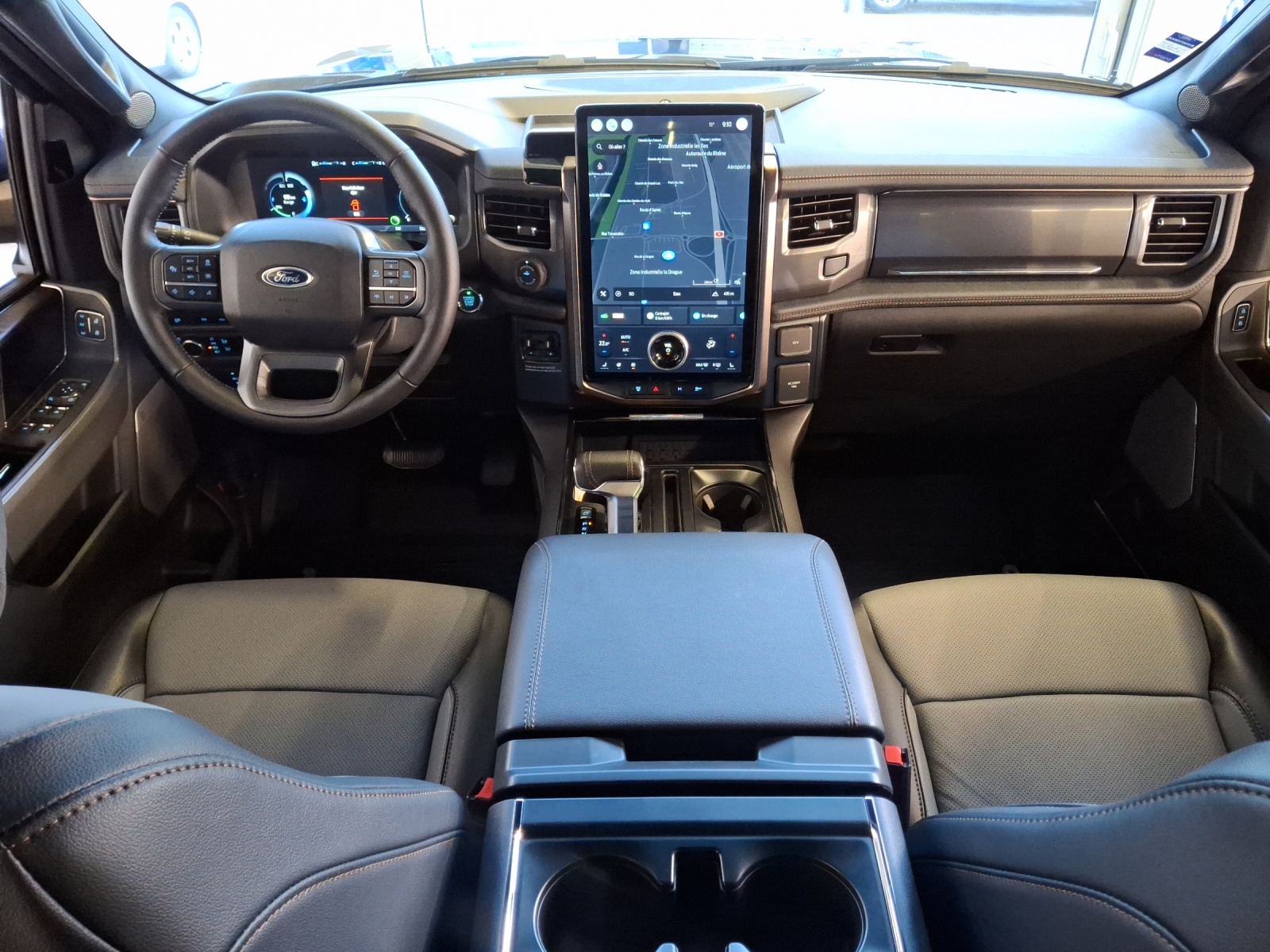 FORD F-150 Lightning 98 kWh Lariat Launch Edition-image-7