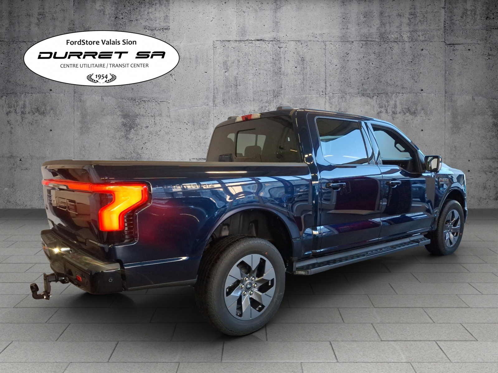 FORD F-150 Lightning 98 kWh Lariat Launch Edition-image-2