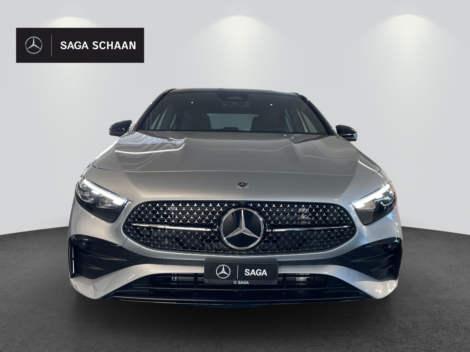 MERCEDES-BENZ A 220 4Matic 8G-DCT-showroom-element-1