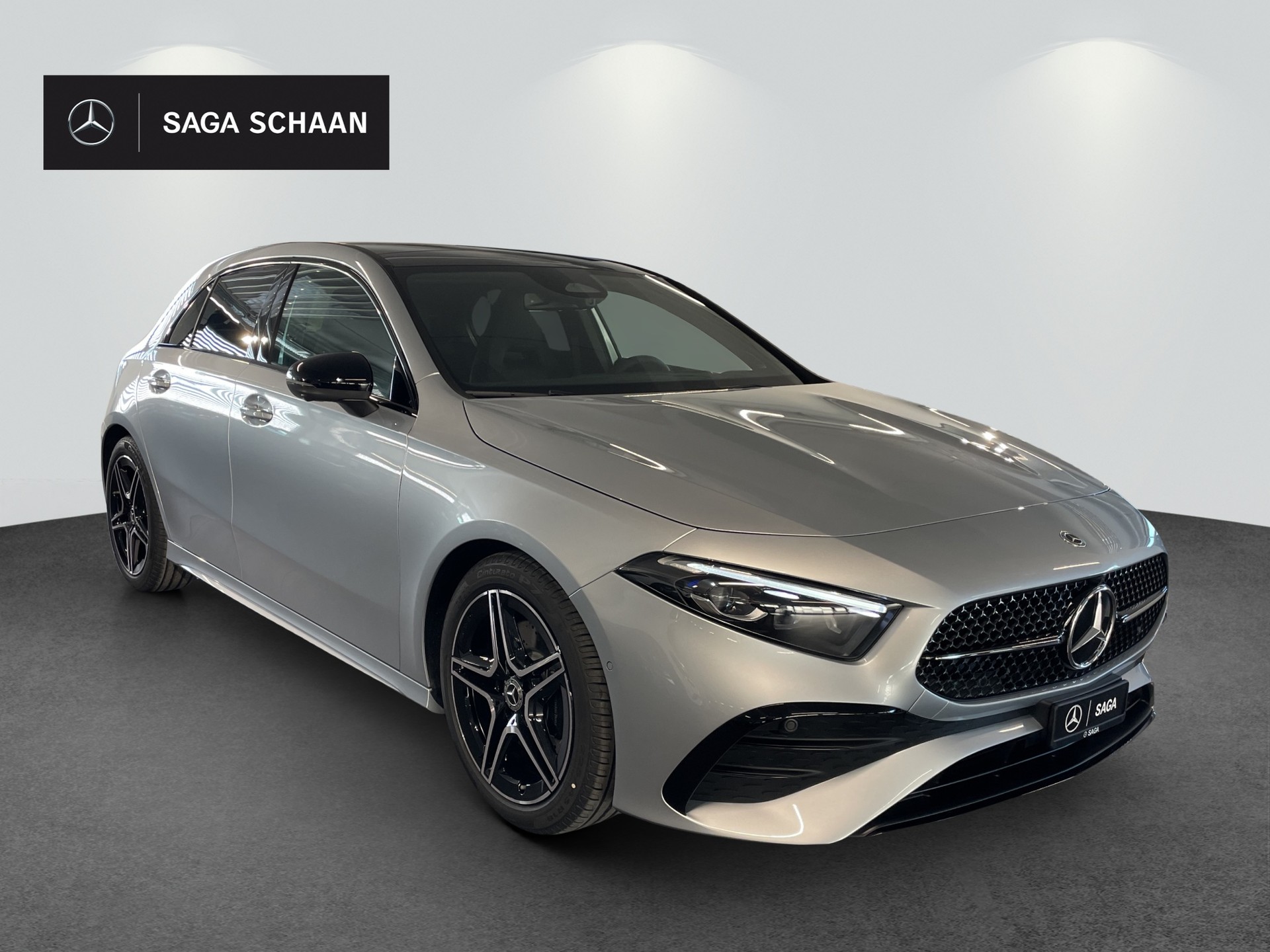 MERCEDES-BENZ A 220 4Matic 8G-DCT-showroom-element-2
