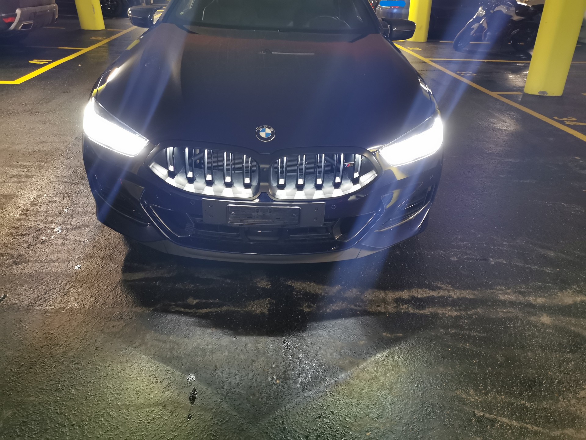 BMW M850i xDrive Steptronic Coupé LCI-image-2