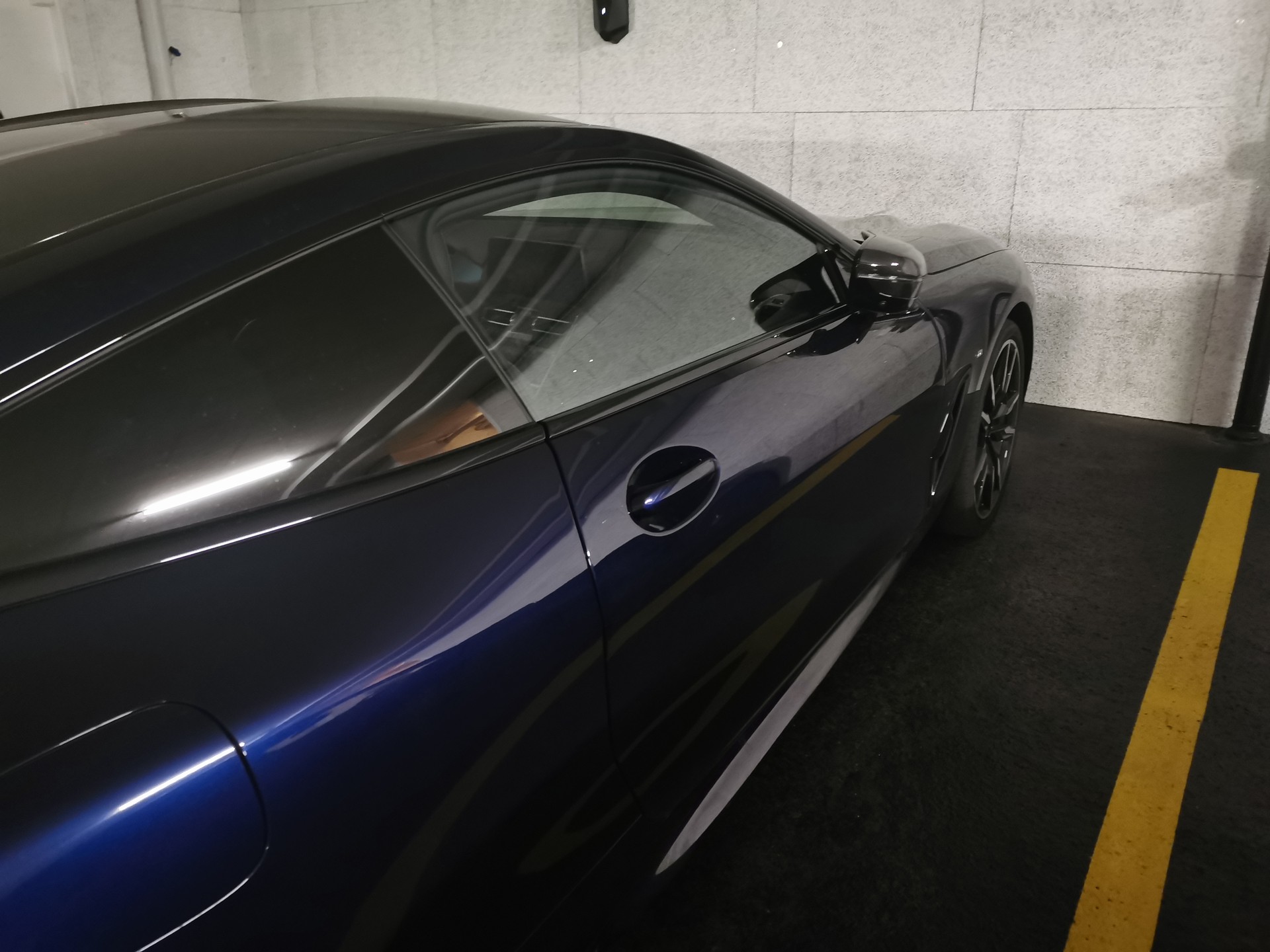 BMW M850i xDrive Steptronic Coupé LCI-image-7