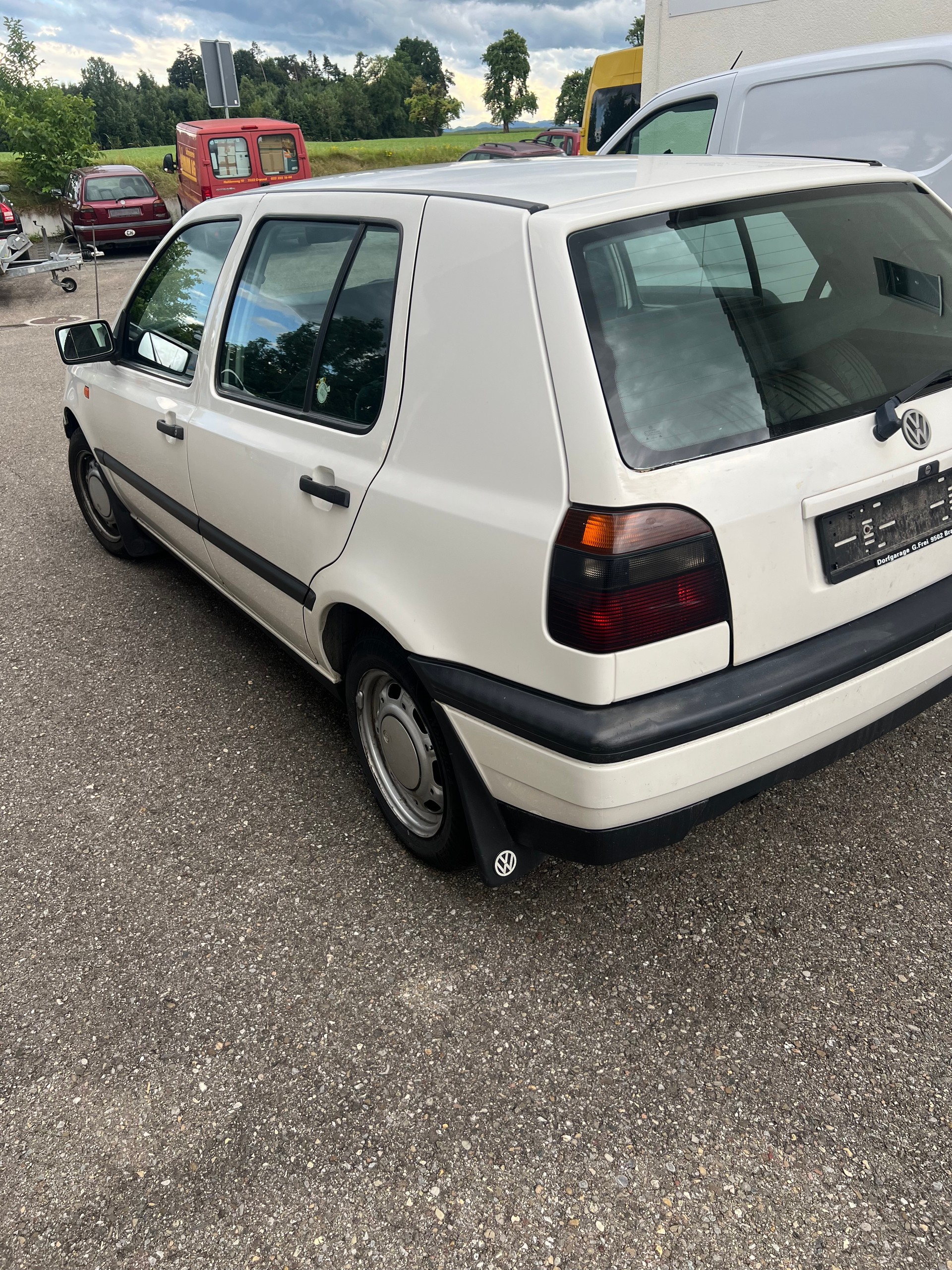 VW GOLF-image-5