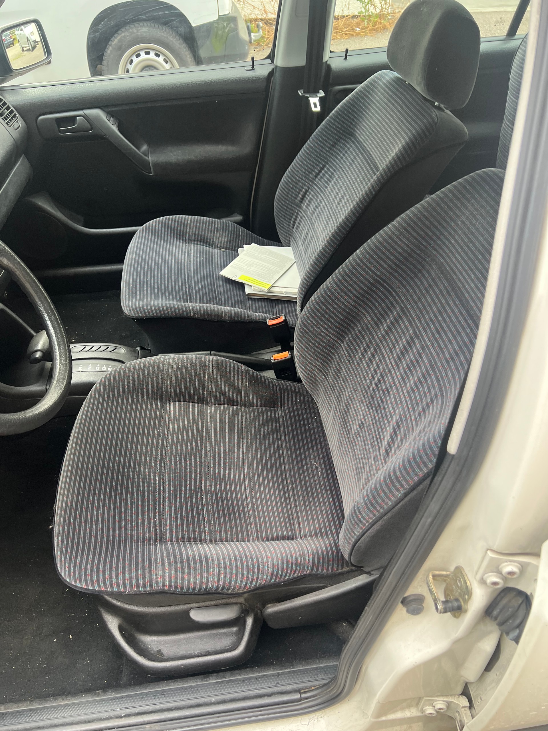 VW GOLF-image-8