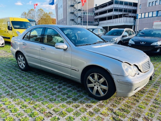 MERCEDES-BENZ C 240 Elégance 4Matic Automatic-image-4