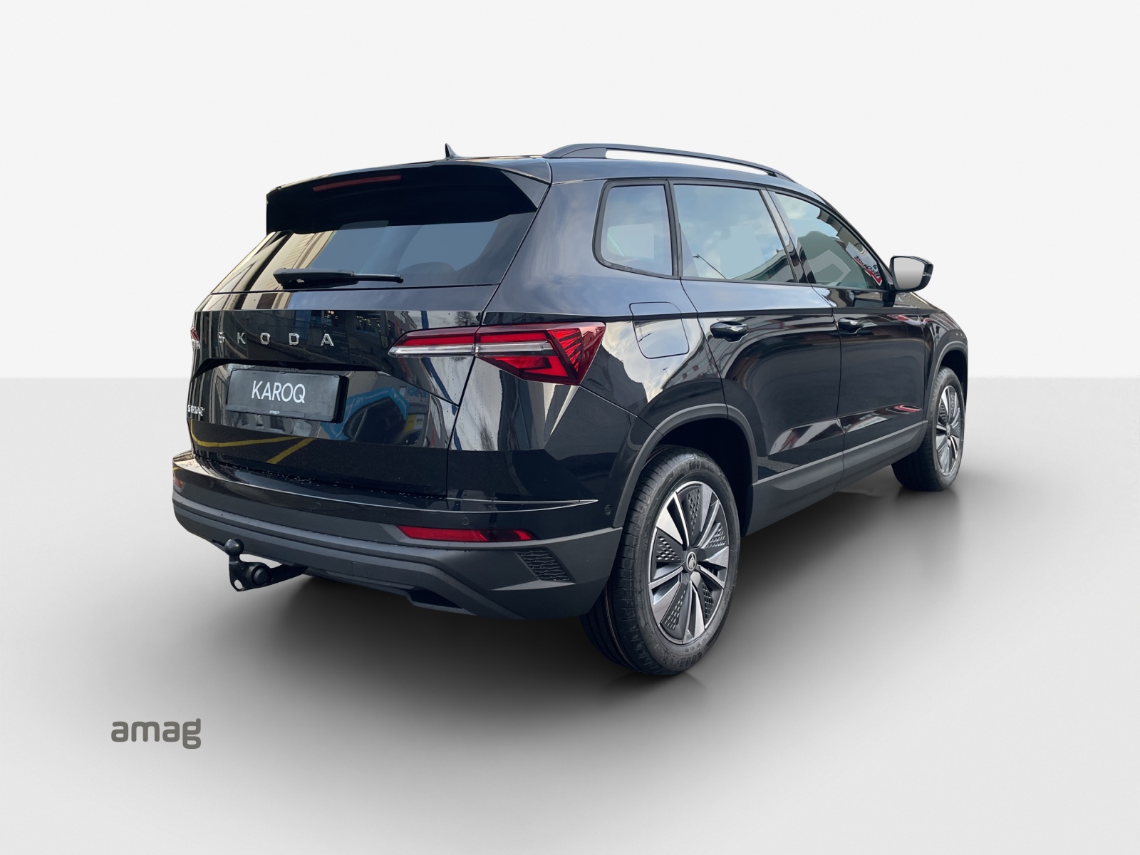 SKODA Karoq 1.5 TSI Dynamic DSG-image-4