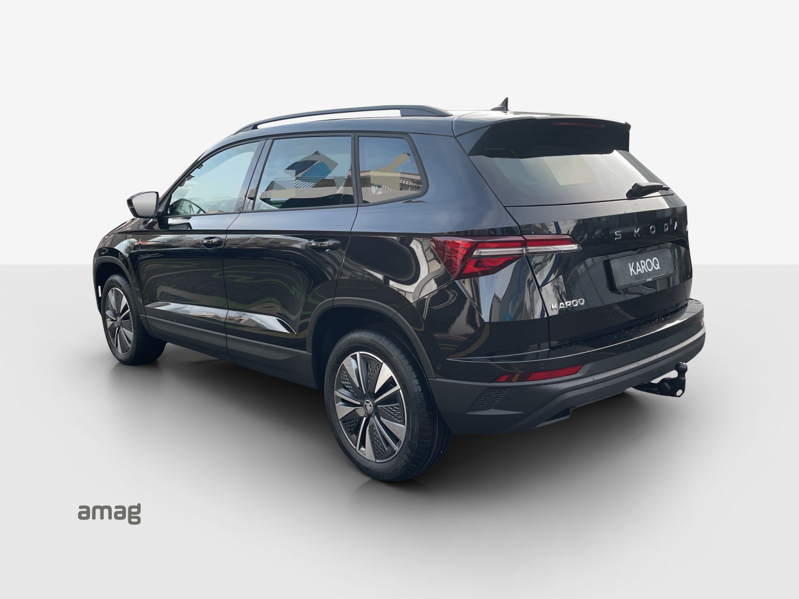 SKODA Karoq 1.5 TSI Dynamic DSG-showroom-element-2