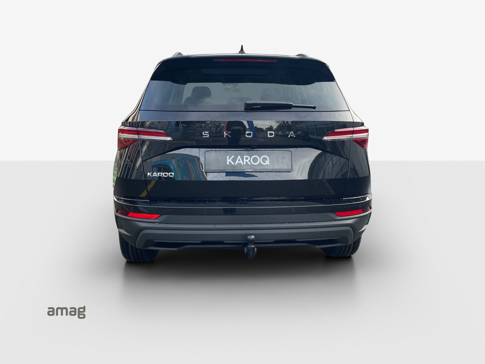 SKODA Karoq 1.5 TSI Dynamic DSG-showroom-element-3