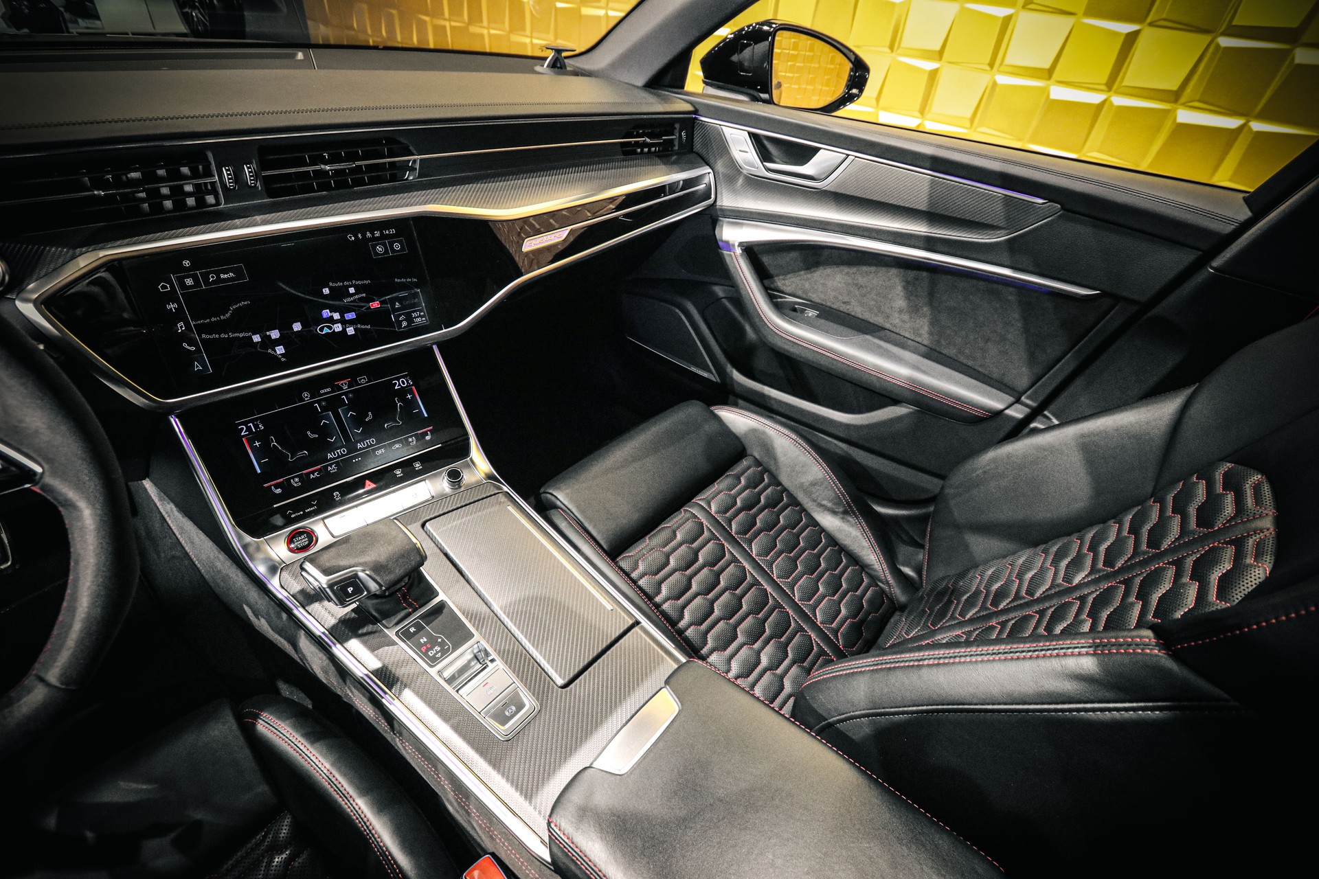 AUDI RS6 Avant 4.0 TFSI V8 quattro FULL-image-16
