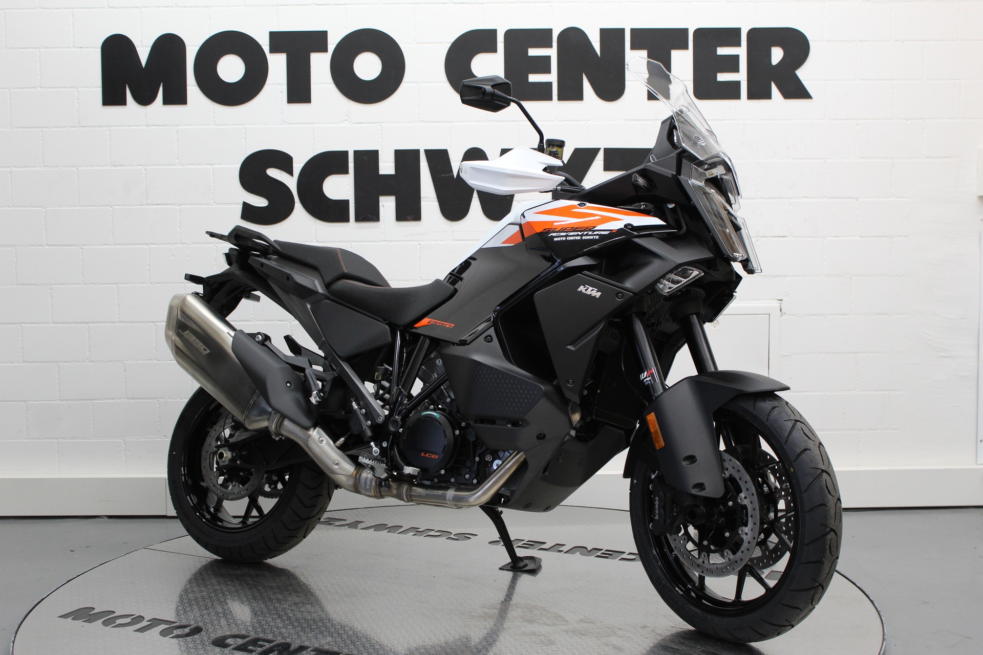 KTM 1390 Super Adventure S-image-1