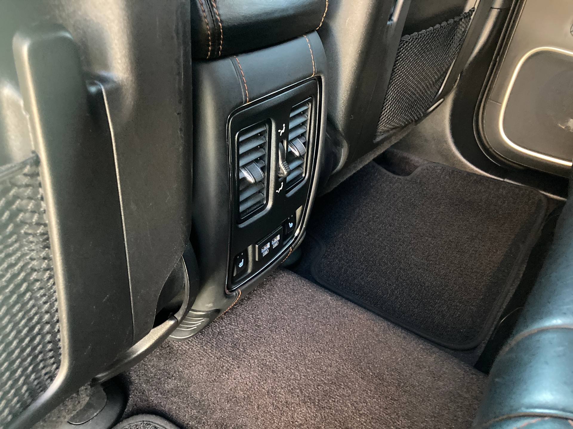 JEEP Grand Cherokee 3.0 CRD Summit Automatic-image-11