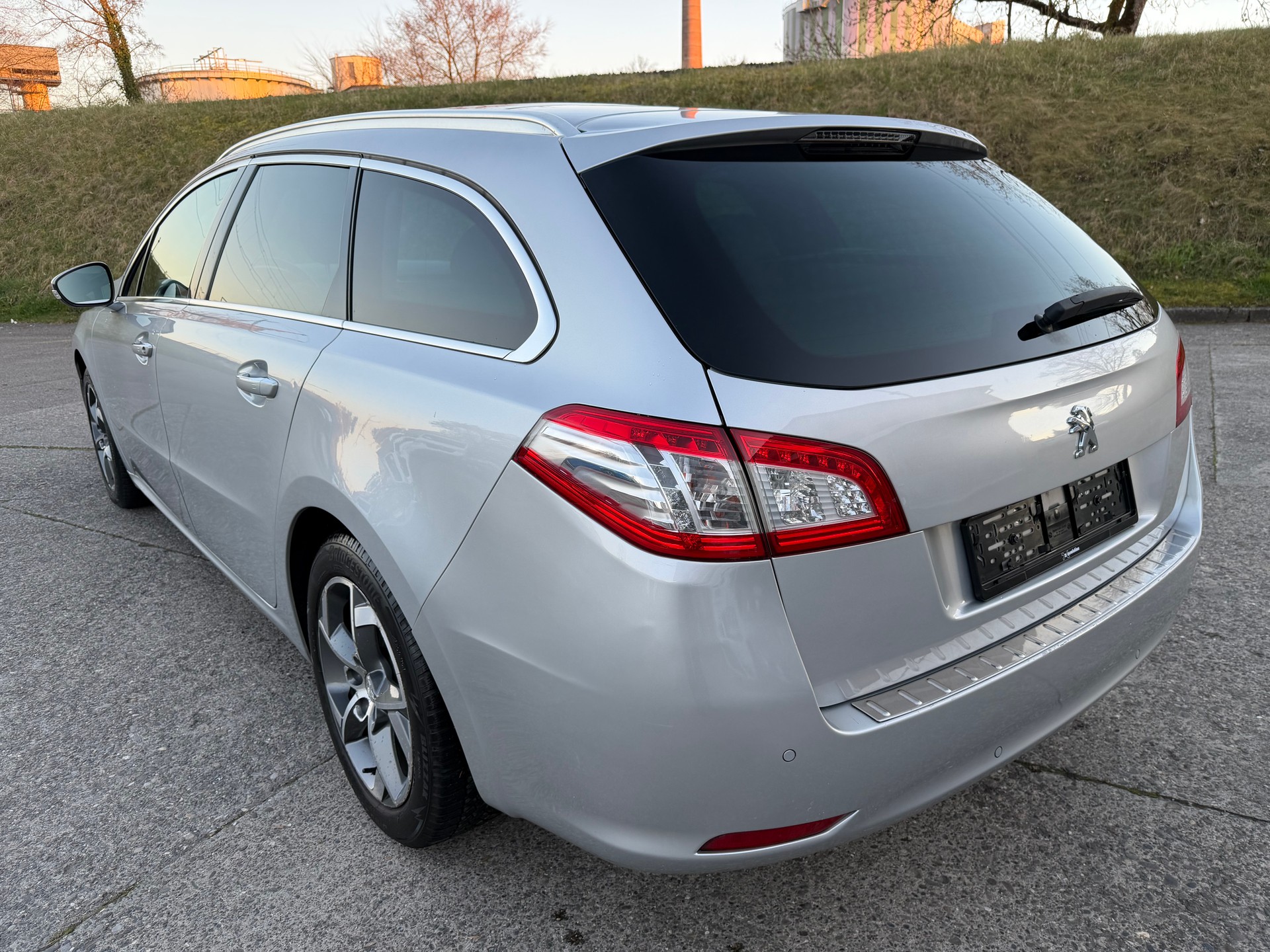 PEUGEOT 508 SW 2.0 BlueHDi Allure Automatic-showroom-element-3