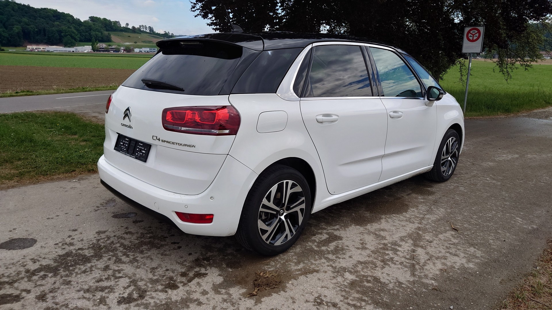 CITROEN C4 Spacetourer 1.5 BlueHDi Shine EAT8-image-5