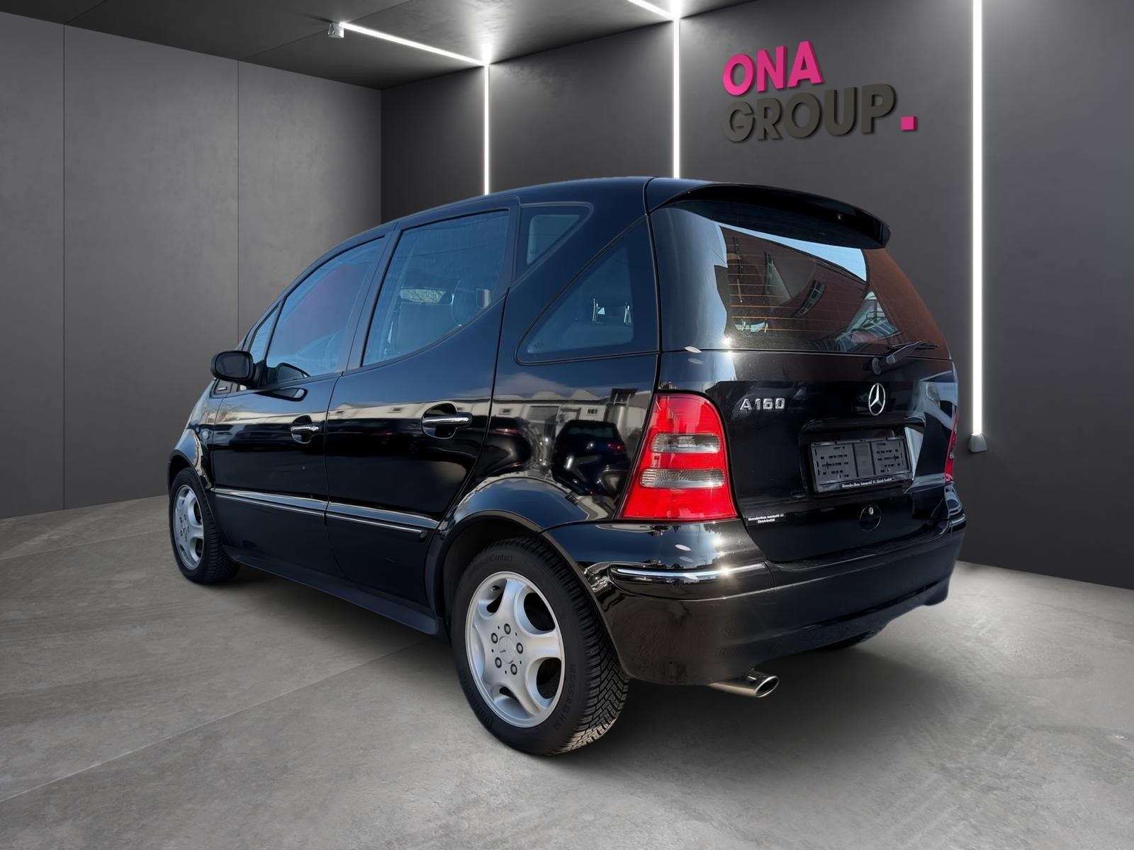 MERCEDES-BENZ A 160 Avantgarde-image-4