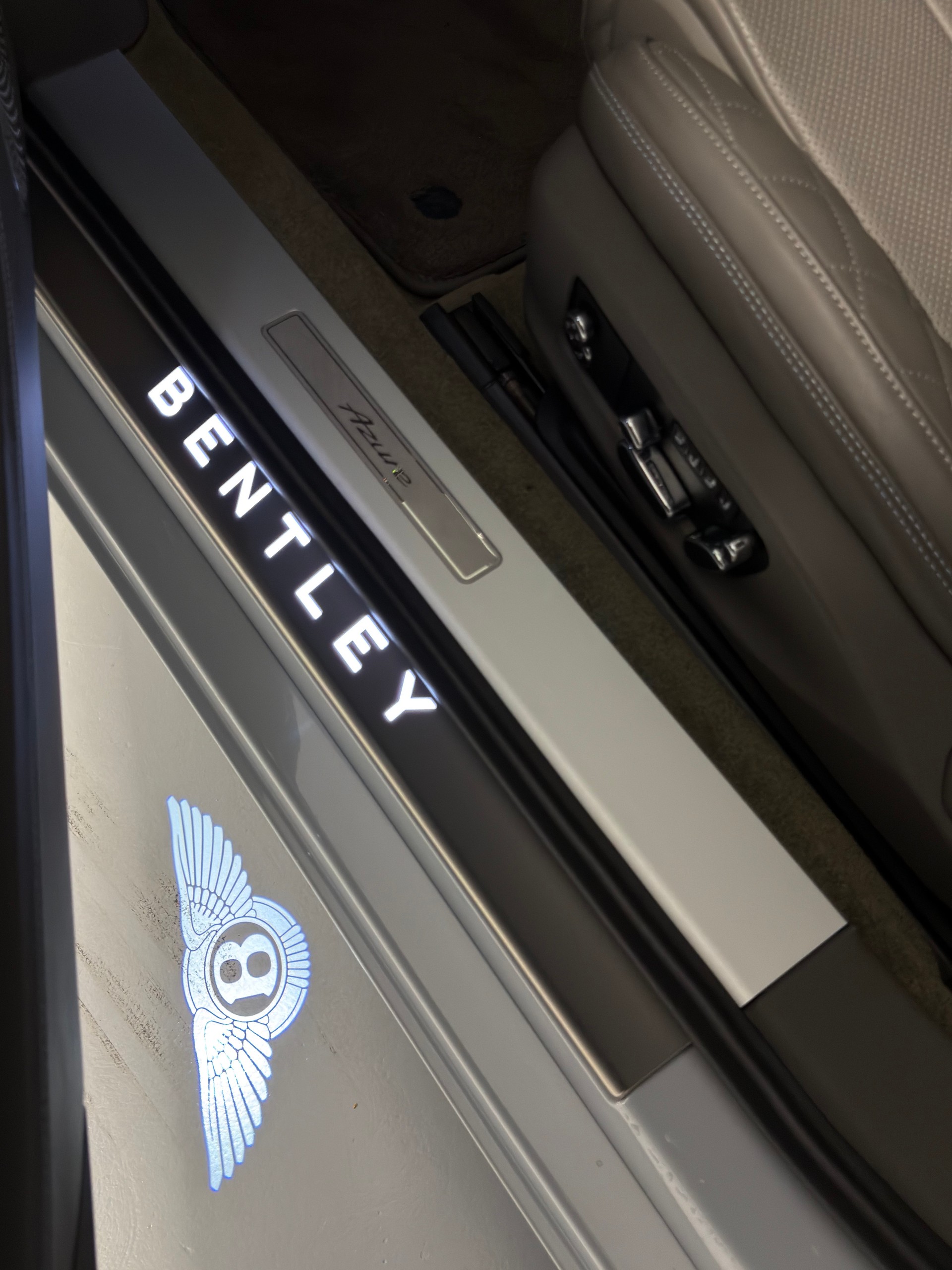 BENTLEY Continental GT 4.0 V8 Azure-image-23
