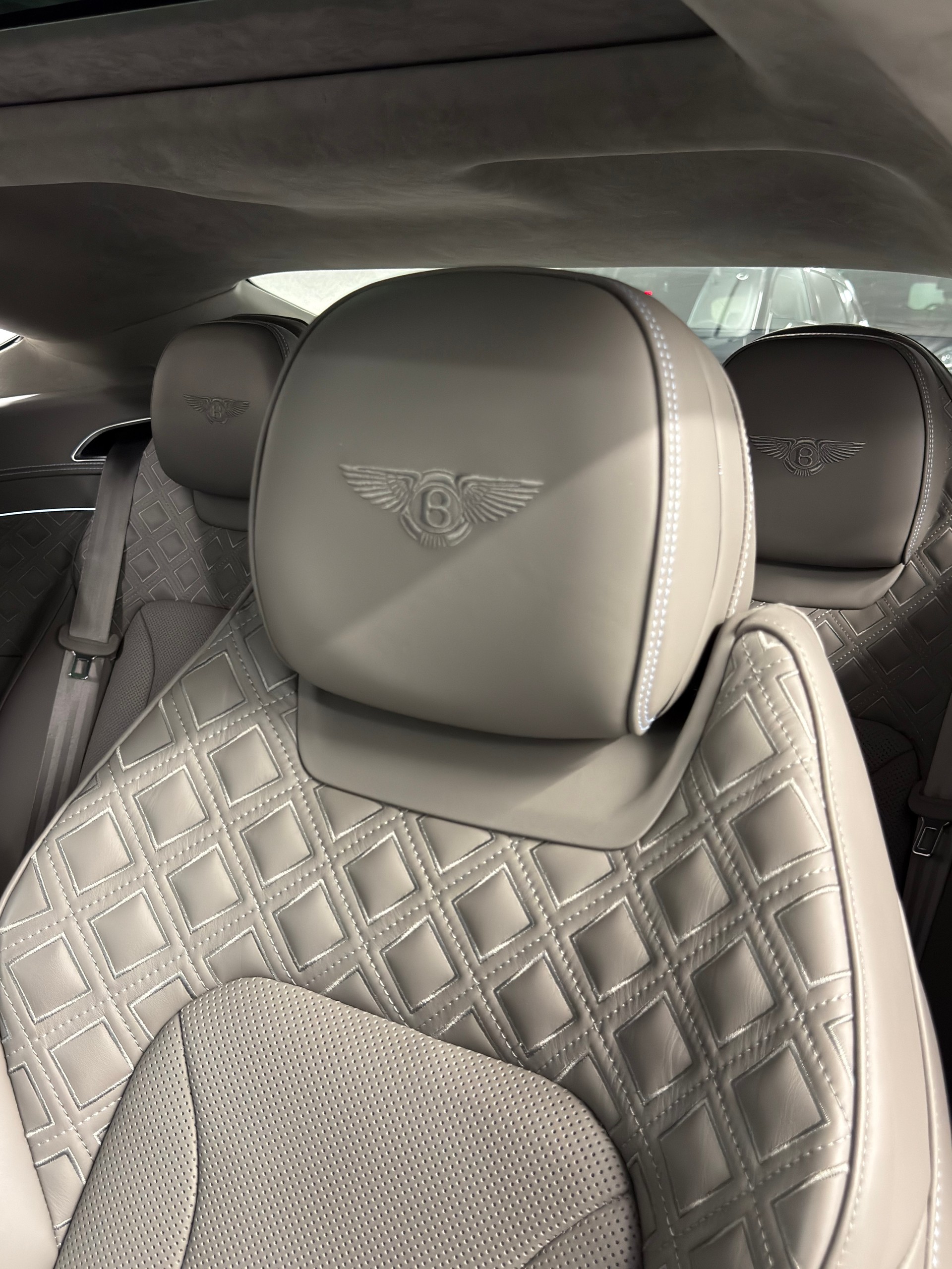 BENTLEY Continental GT 4.0 V8 Azure-image-10