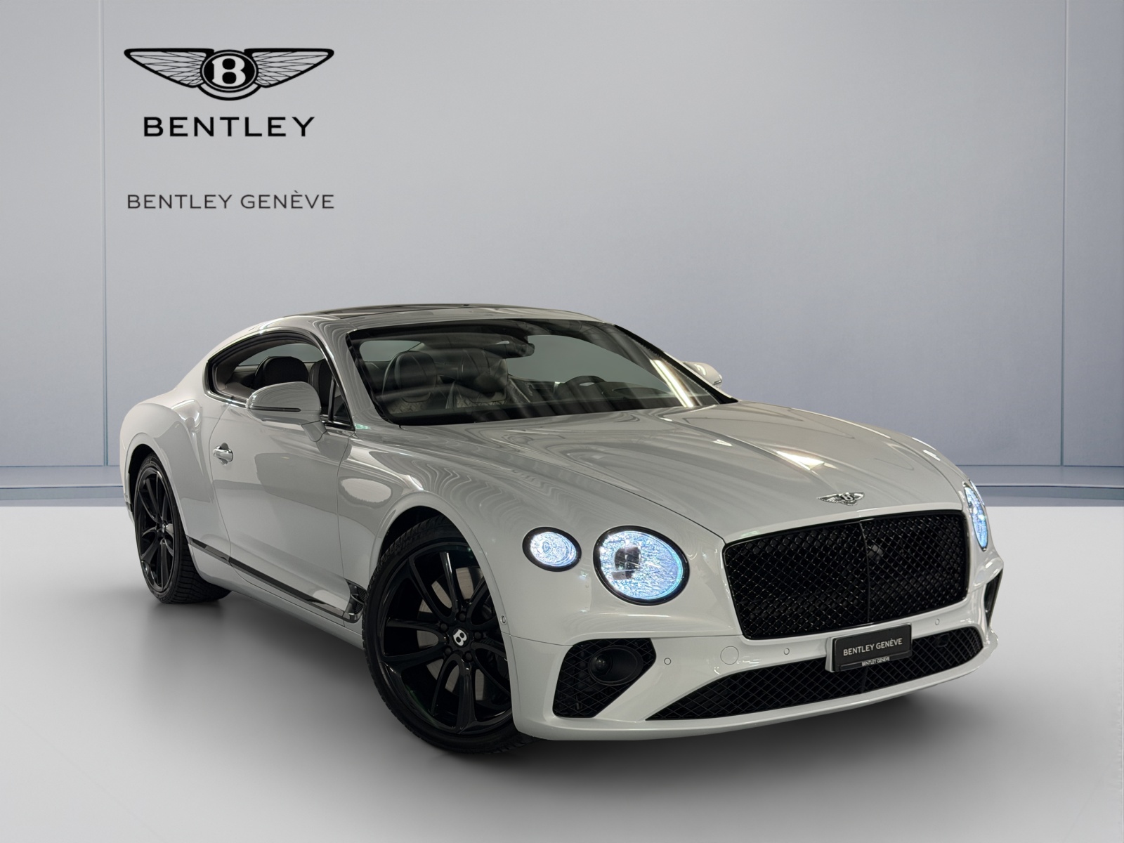 BENTLEY Continental GT 4.0 V8 Azure-showroom-element-2