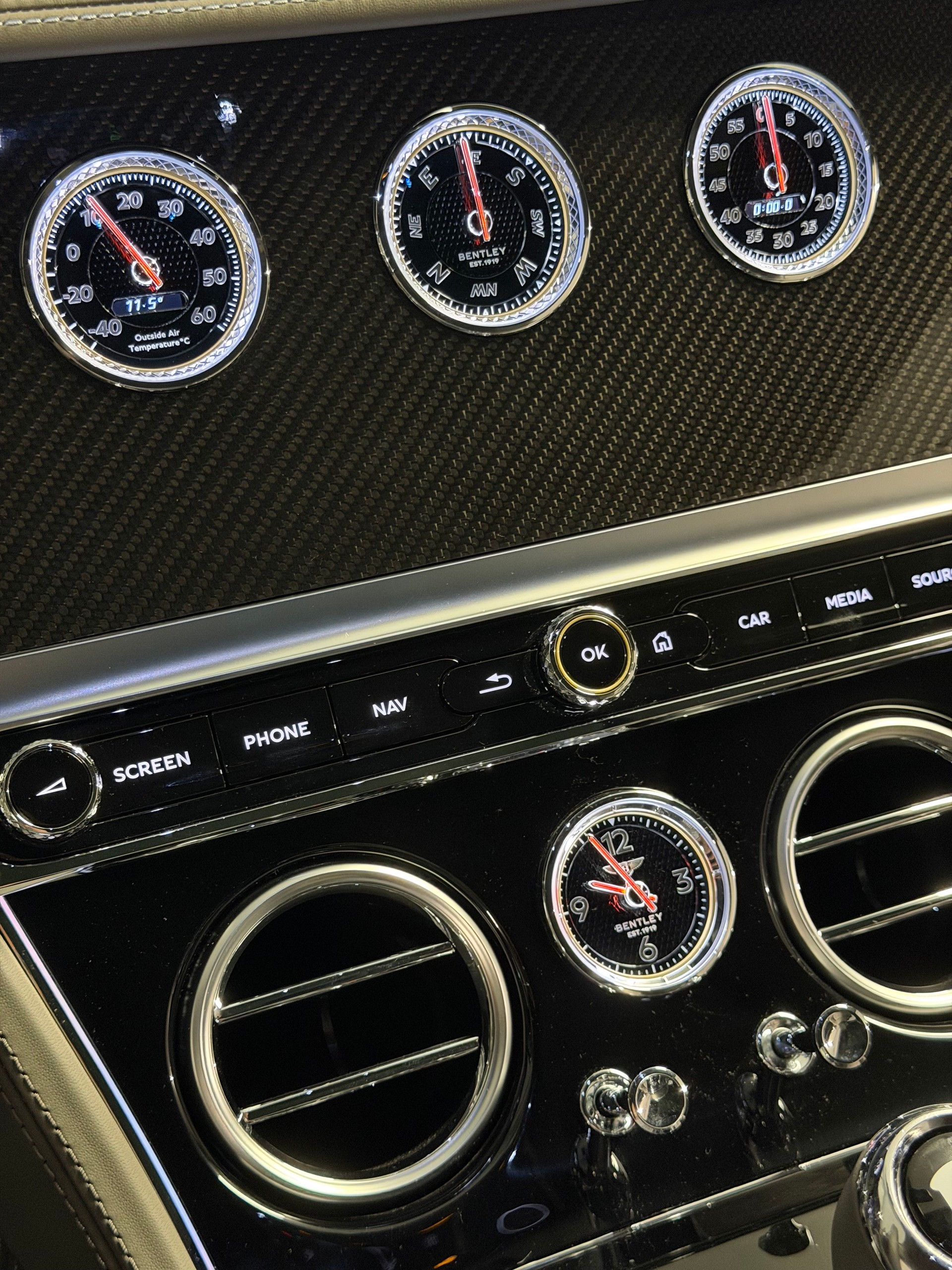 BENTLEY Continental GT 4.0 V8 Azure-image-17