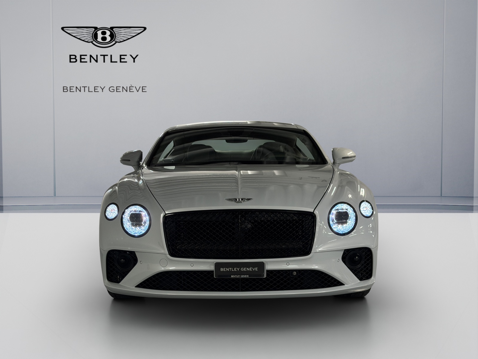 BENTLEY Continental GT 4.0 V8 Azure-showroom-element-1