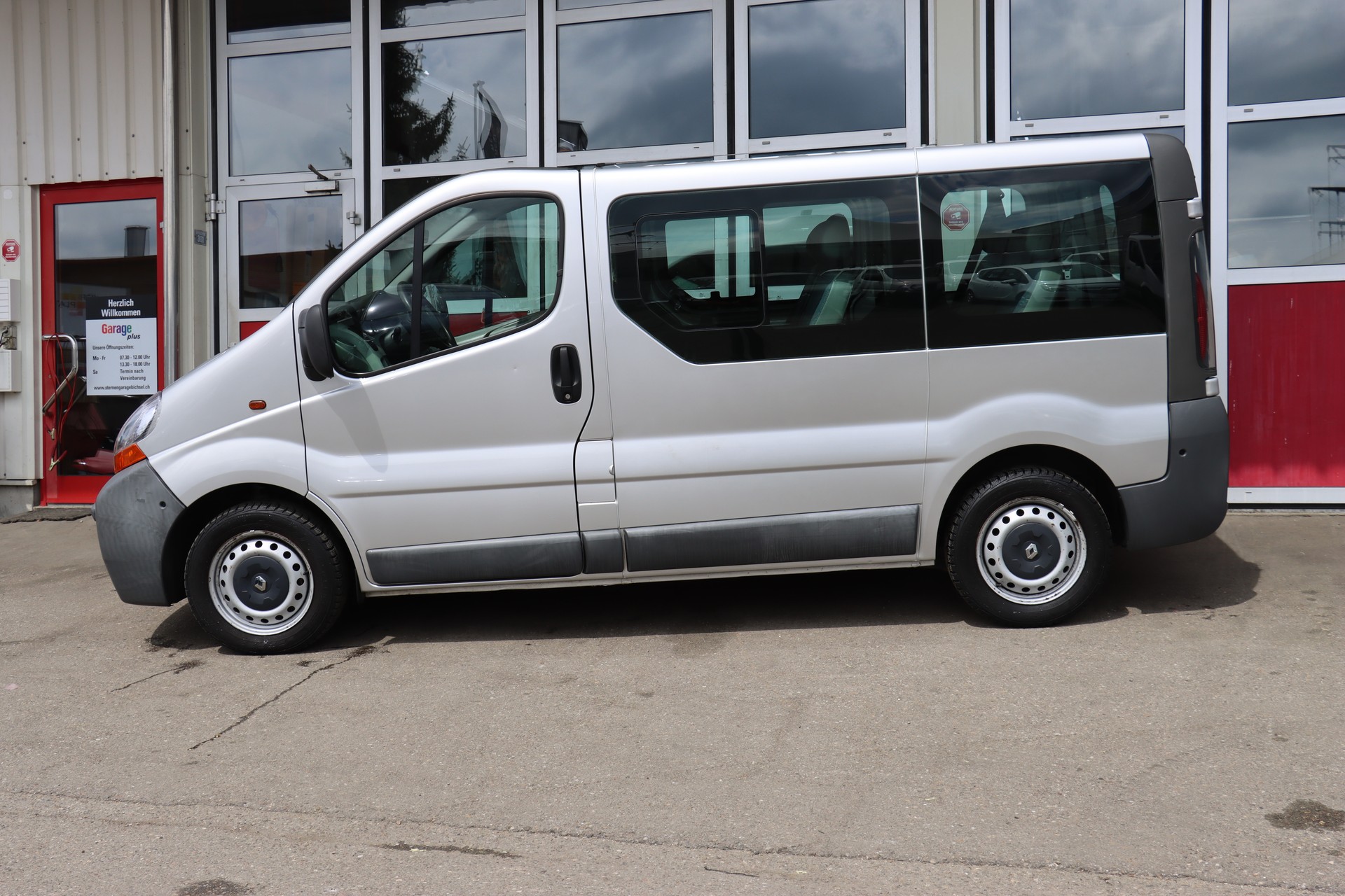 RENAULT Trafic 2.0 16V 2.7t-image-5