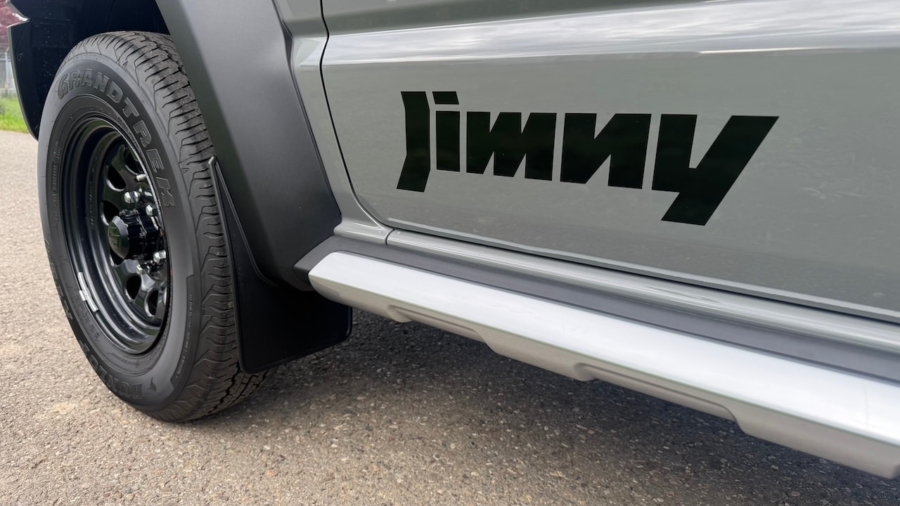 SUZUKI JIMNY 1.5 HORIZON EDITION 4x4 | 2 PLATZER | MANUEL-image-12