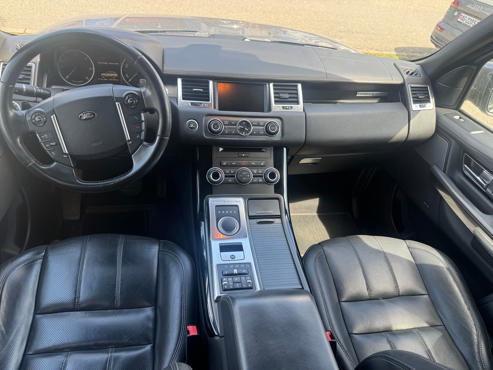 LAND ROVER Range Rover Sport 3.0 TDV6 HSE Automatic-image-4