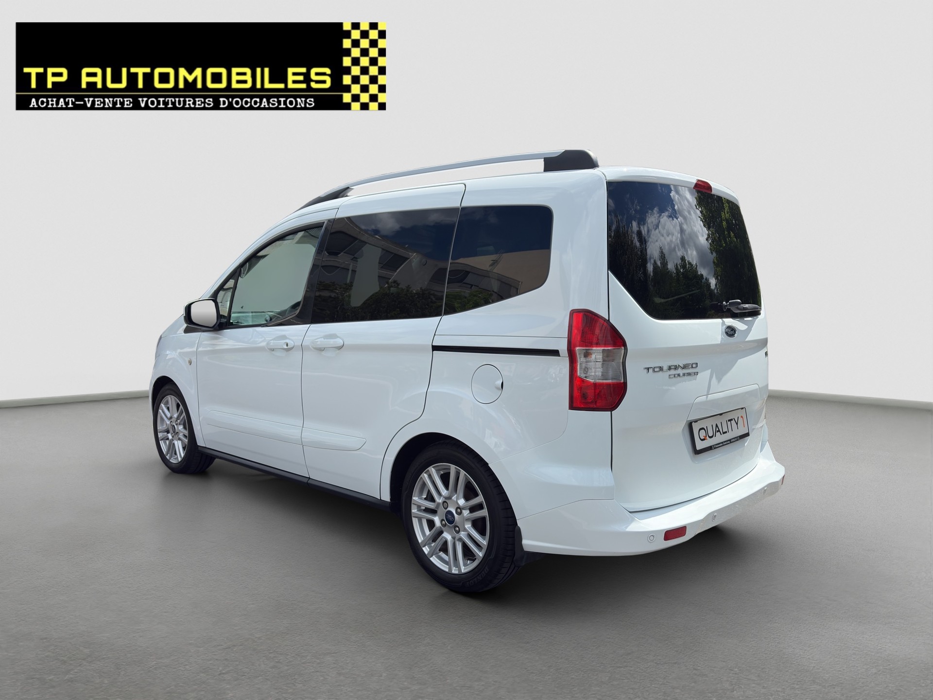 FORD Tourneo Courier 1.0 SCTi Titanium-image-6