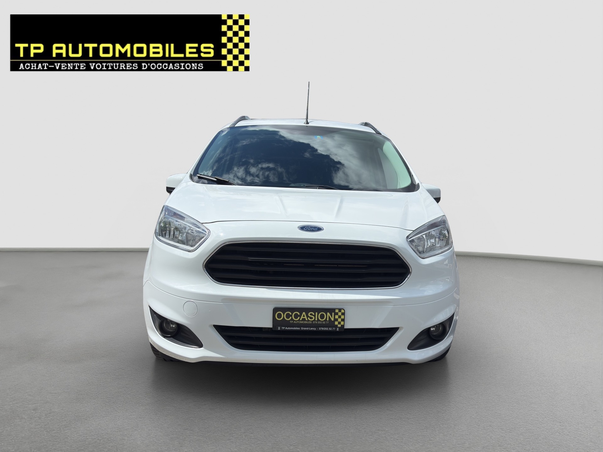 FORD Tourneo Courier 1.0 SCTi Titanium-image-1