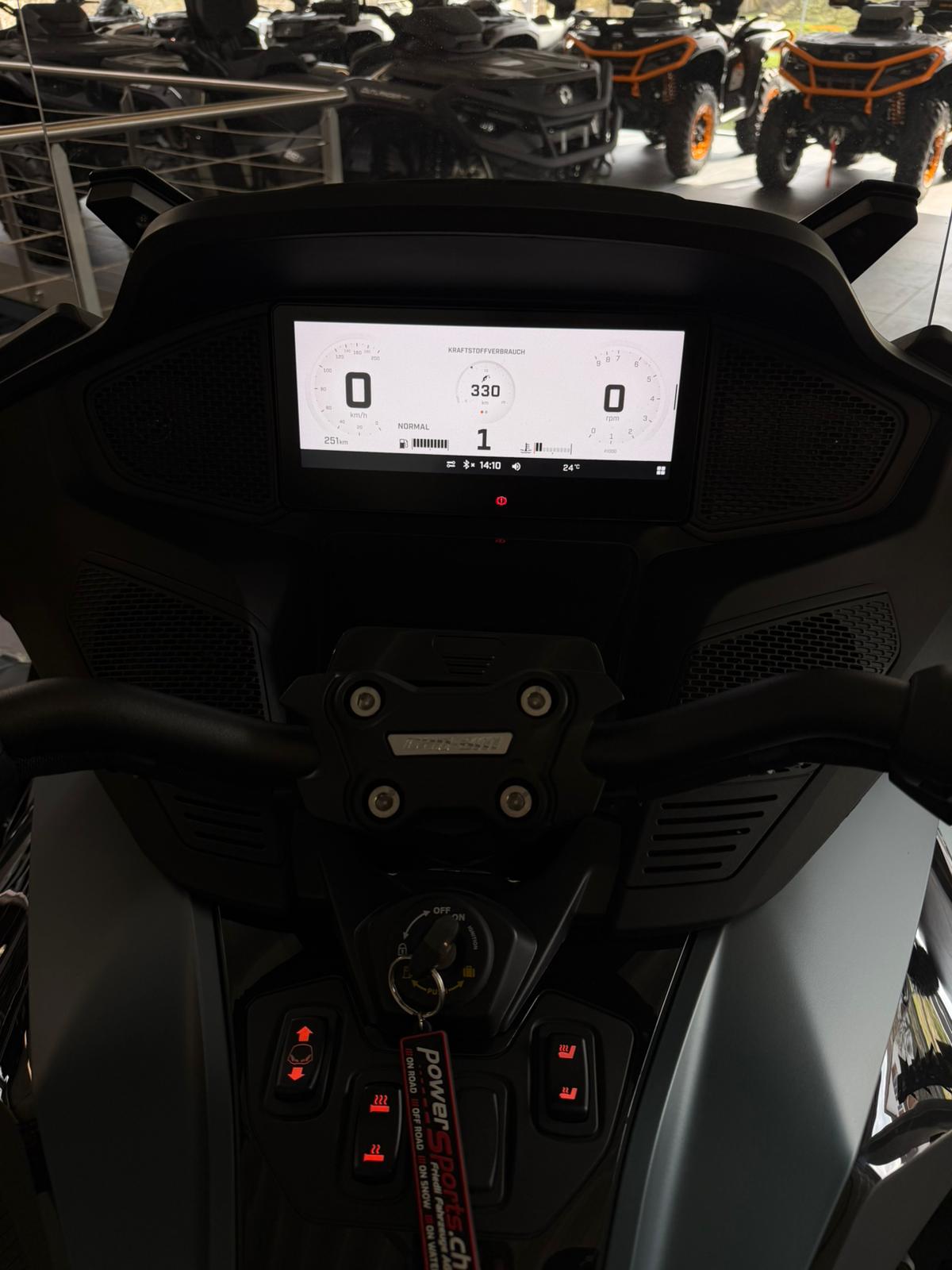 CAN-AM Spyder RT LTD-image-11
