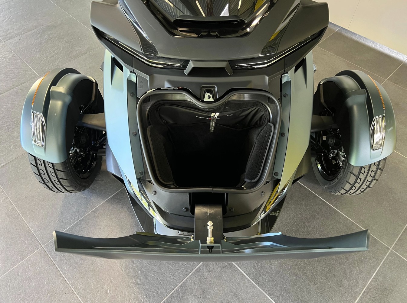 CAN-AM Spyder RT LTD-image-8