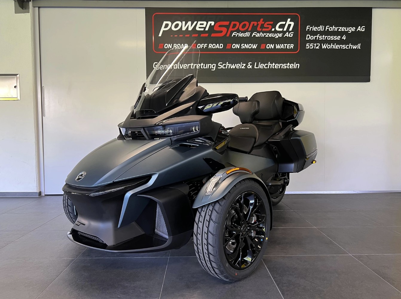 CAN-AM Spyder RT LTD-image-2