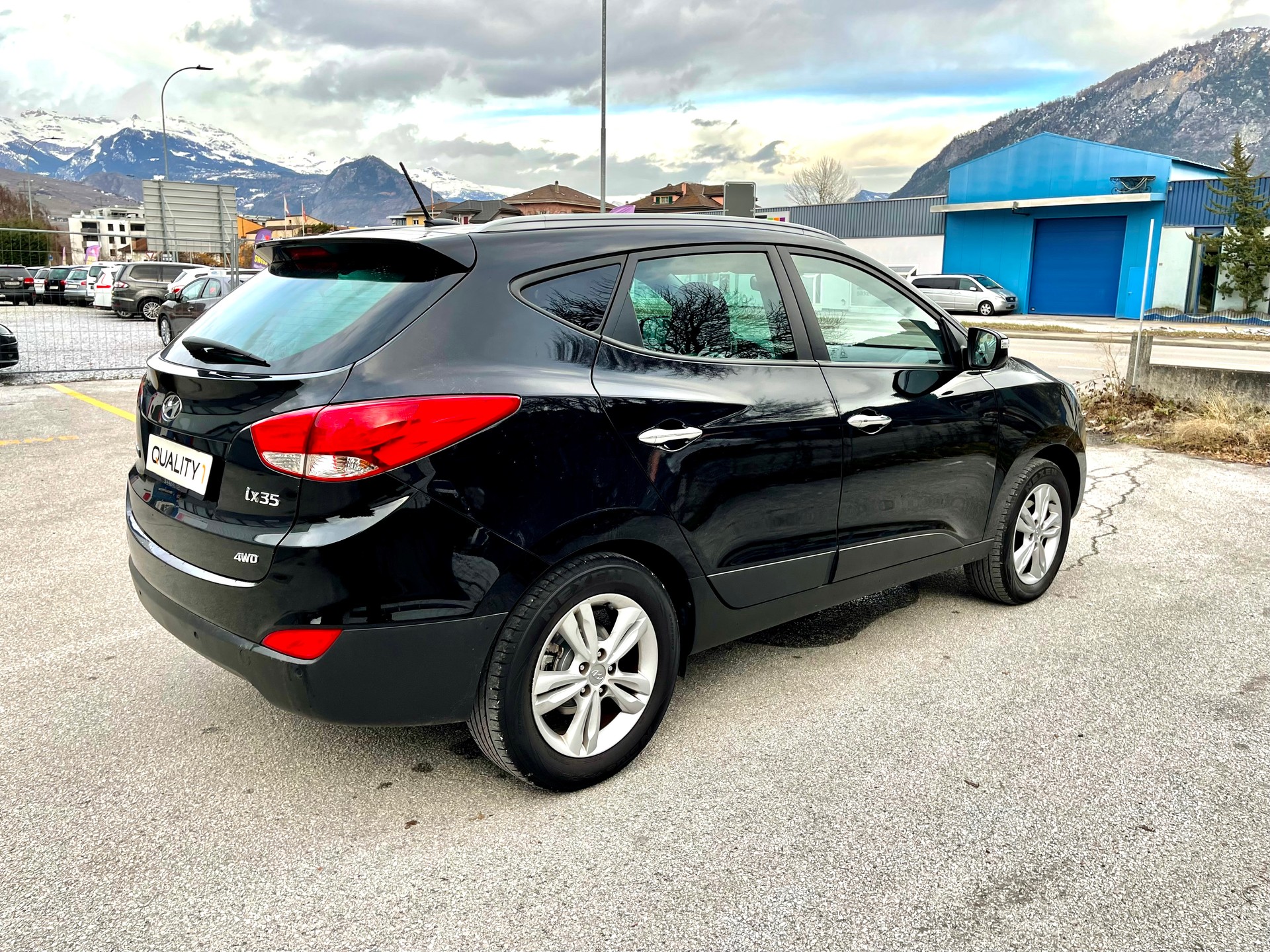 HYUNDAI iX 35 2.0 Premium 4WD-image-22