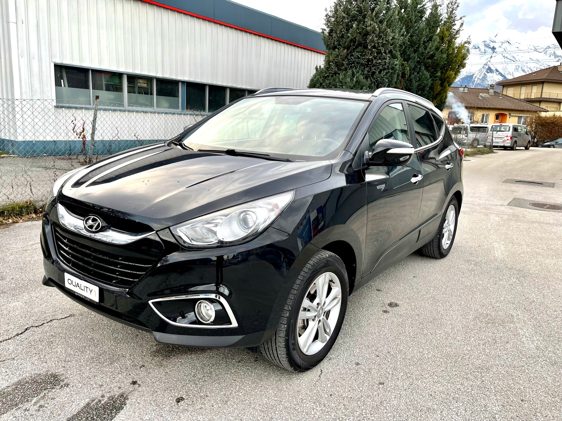 HYUNDAI iX 35 2.0 Premium 4WD-image-25