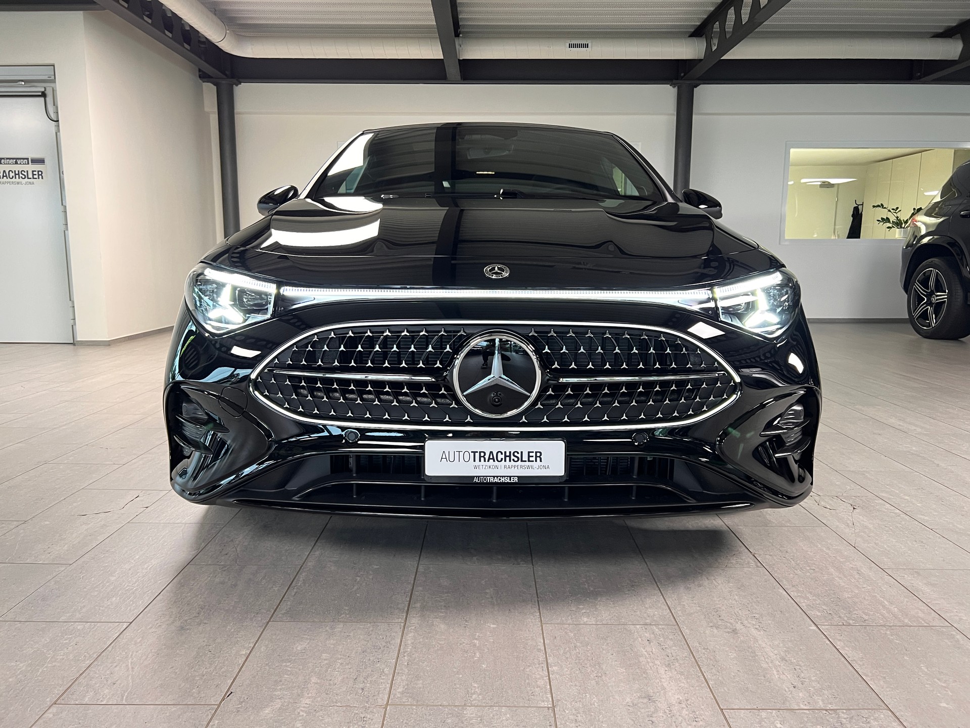 MERCEDES-BENZ CLA 200 8G-DCT 4Matic-image-1