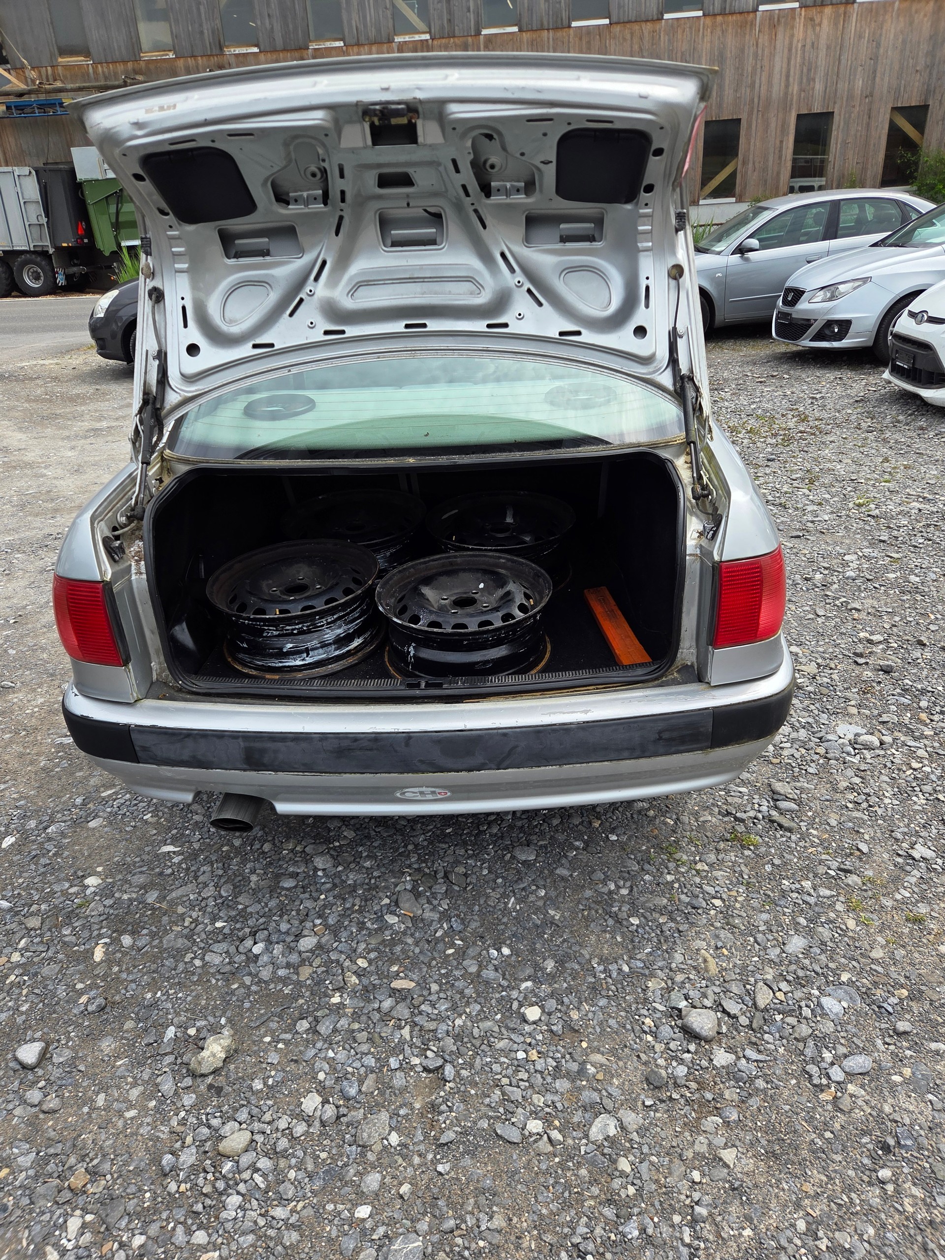 AUDI 80 2.0 E-image-4