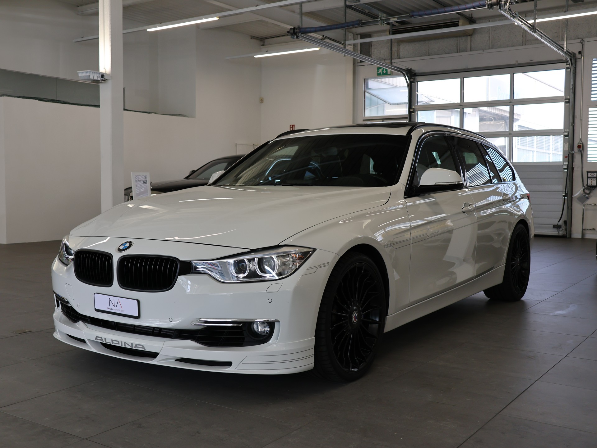 BMW-ALPINA D3 BiTurbo Touring 3.0d Switch-Tronic *Alpinaweiss*Harman&Kardon*-showroom-element-3