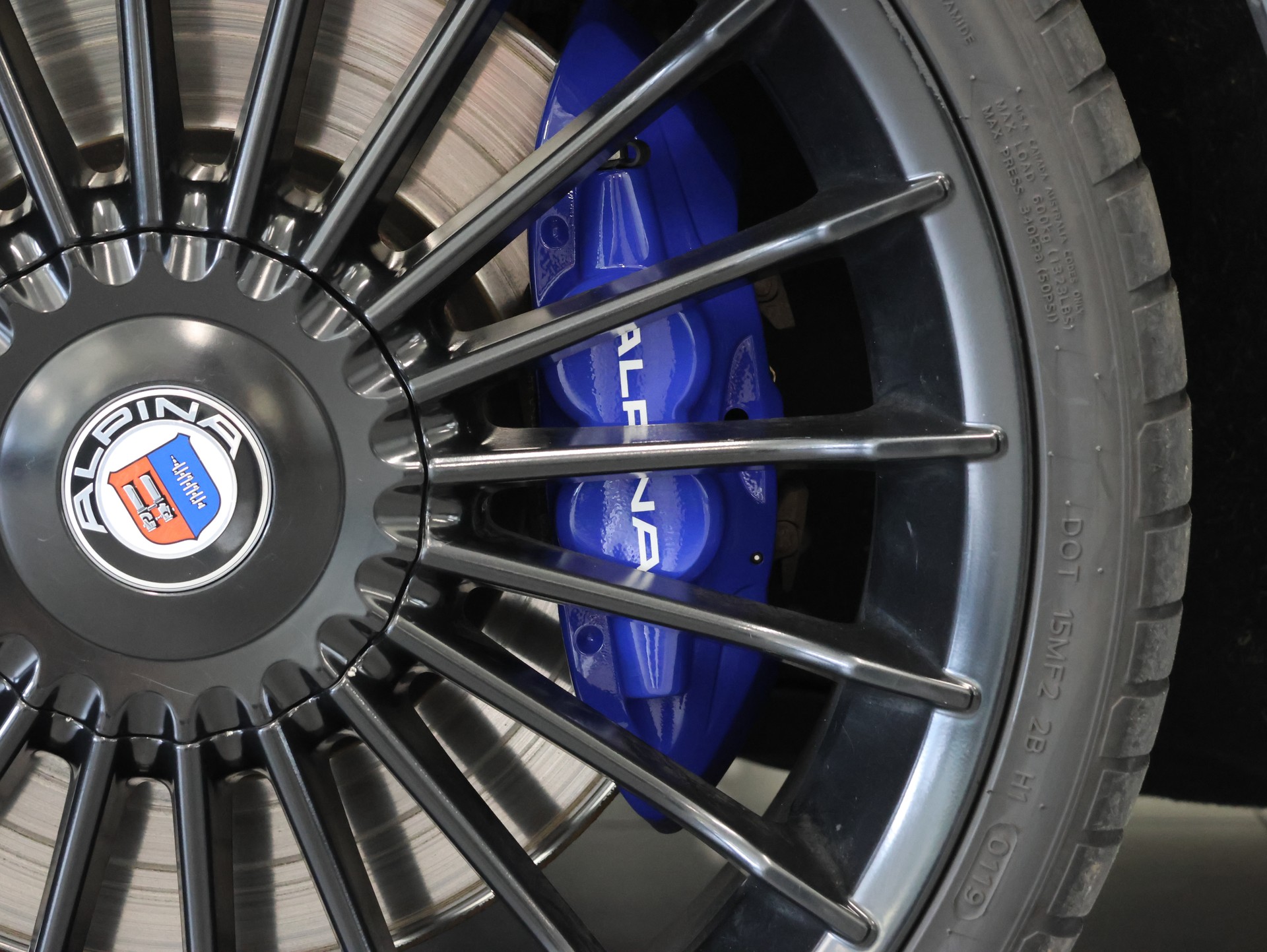 BMW-ALPINA D3 BiTurbo Touring 3.0d Switch-Tronic *Alpinaweiss*Harman&Kardon*-image-8