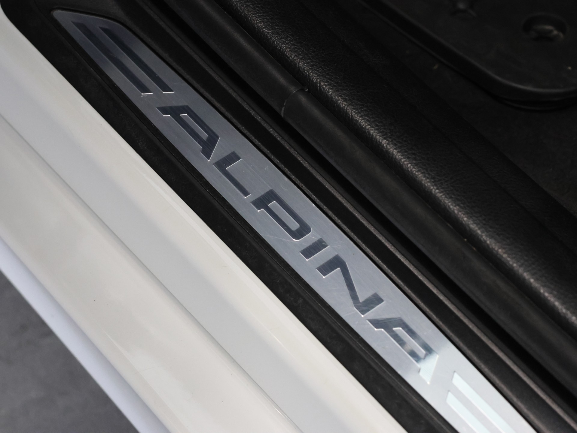 BMW-ALPINA D3 BiTurbo Touring 3.0d Switch-Tronic *Alpinaweiss*Harman&Kardon*-image-17