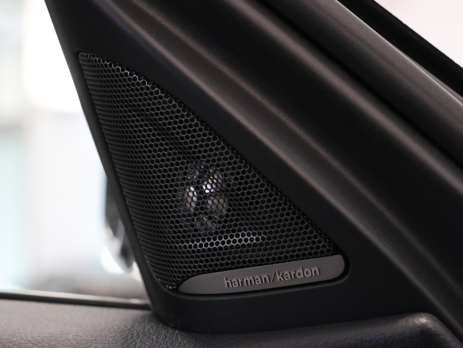 BMW-ALPINA D3 BiTurbo Touring 3.0d Switch-Tronic *Alpinaweiss*Harman&Kardon*-image-33