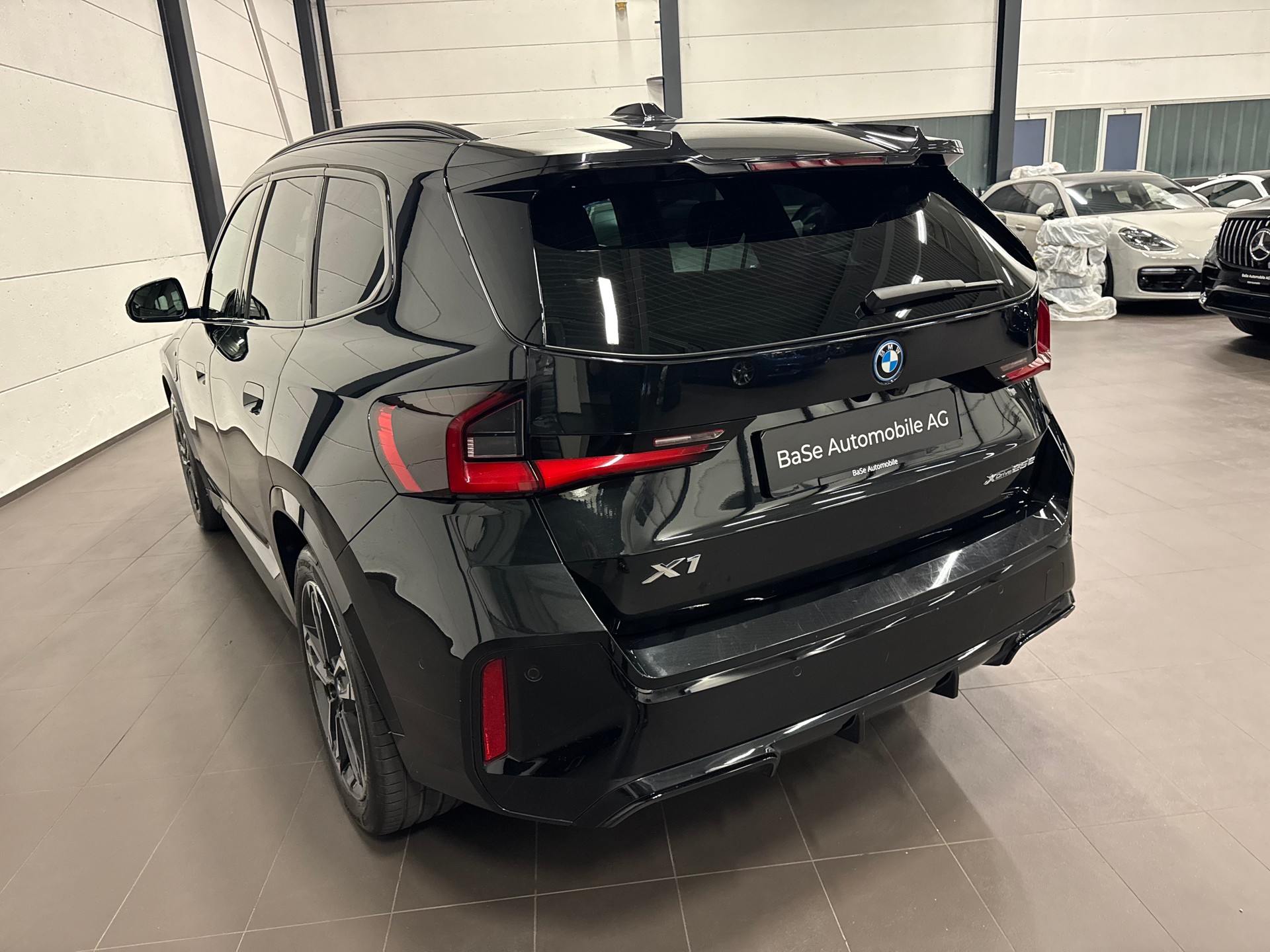 BMW X1 xDrive 25e M Sport Pro-image-13